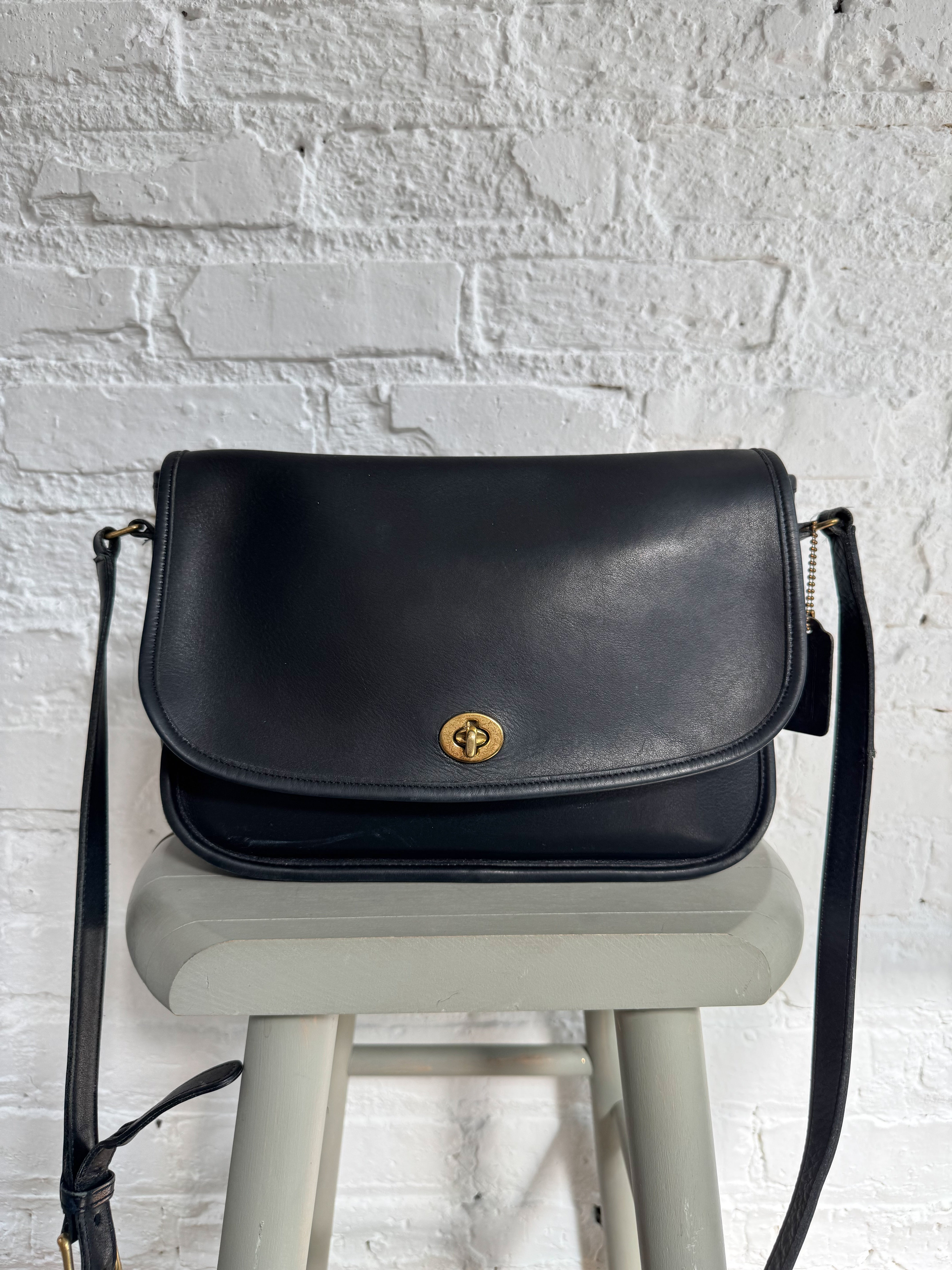 The Vintage Coach City Bag – earthful collective
