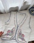 The Embroidered Floral Knit Vest (M)