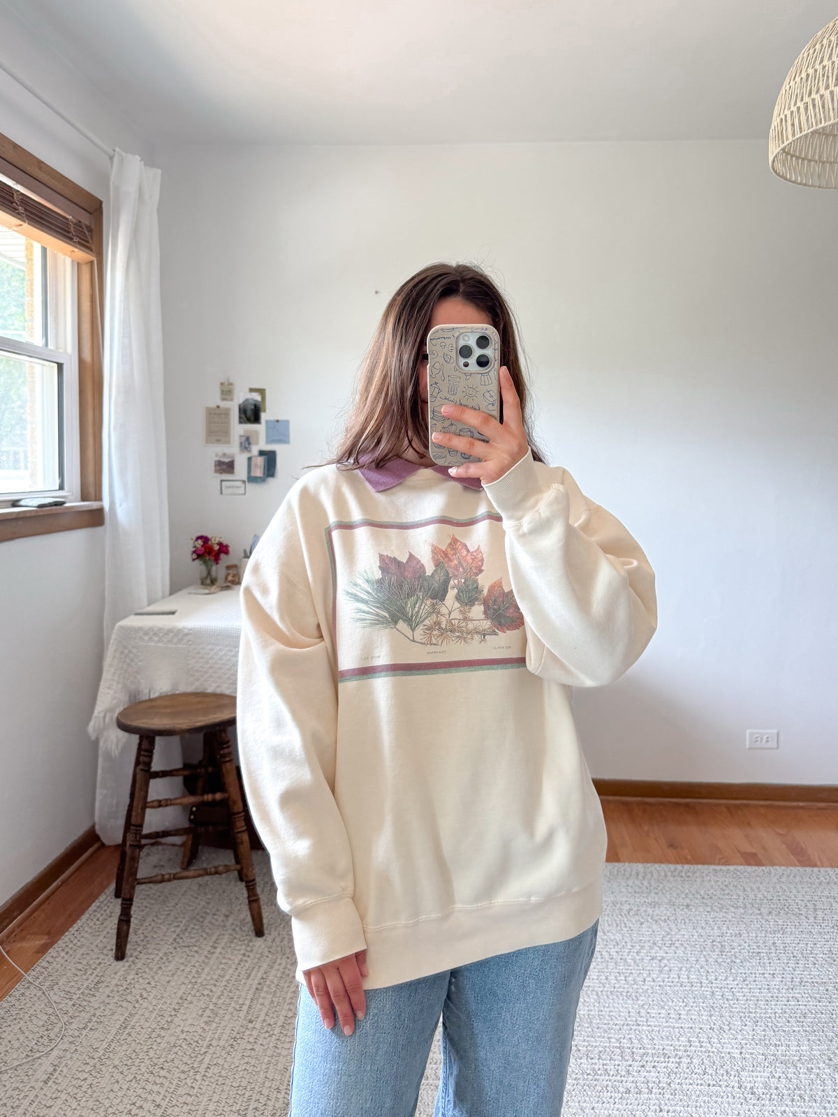 The Creamy Maple Collared Crewneck (L)