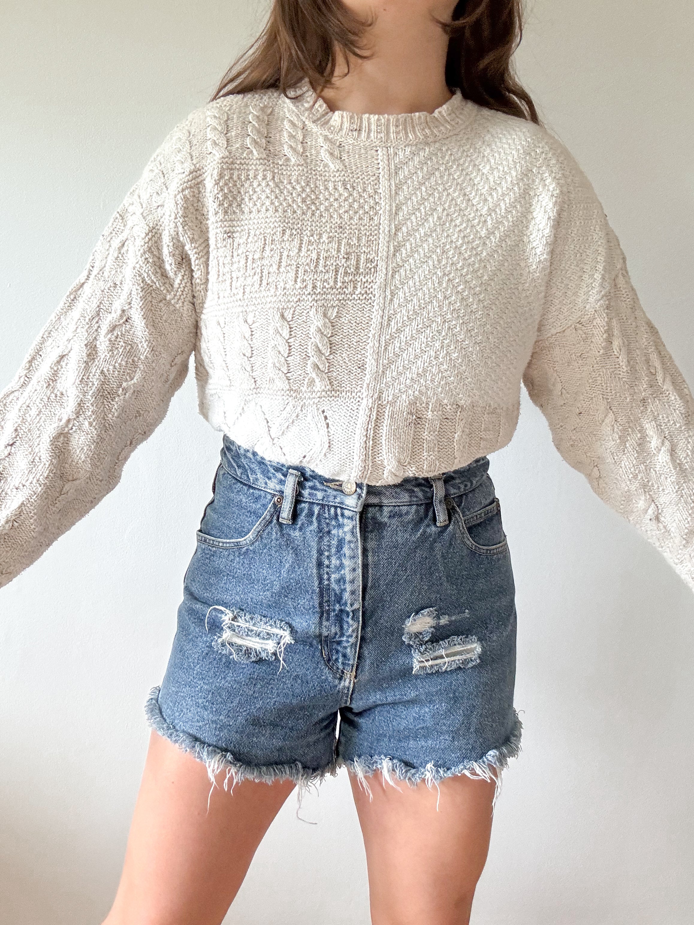 The Multi Texture Creamy Sweater (L)