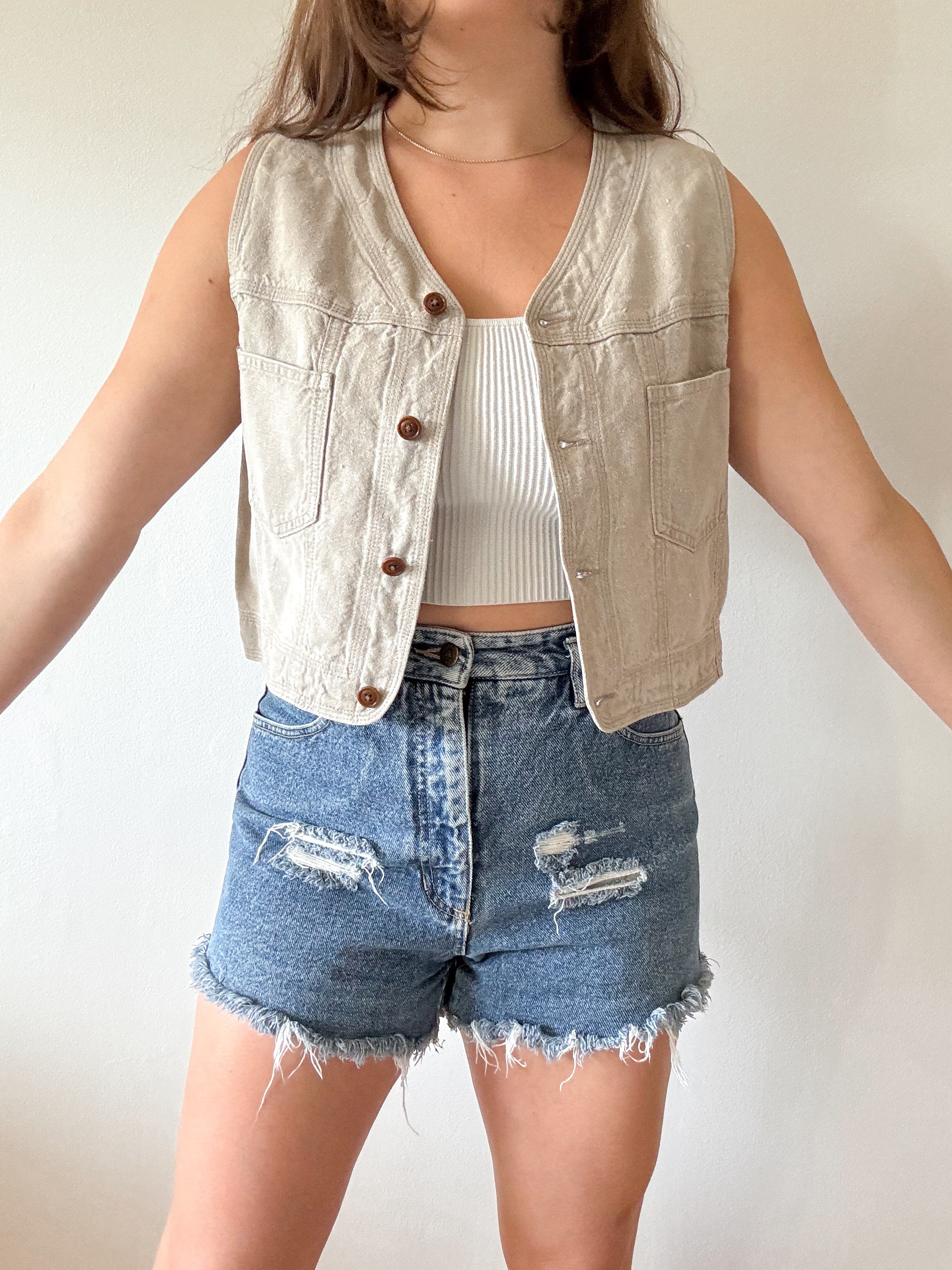 The Oat Linen Cropped Vest (S)