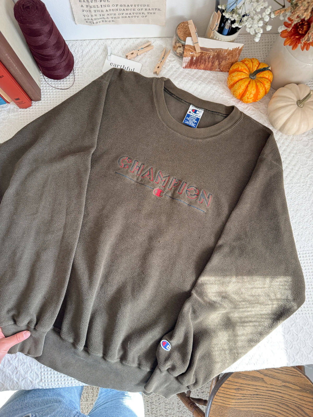 The Moss Champion Crewneck (L)