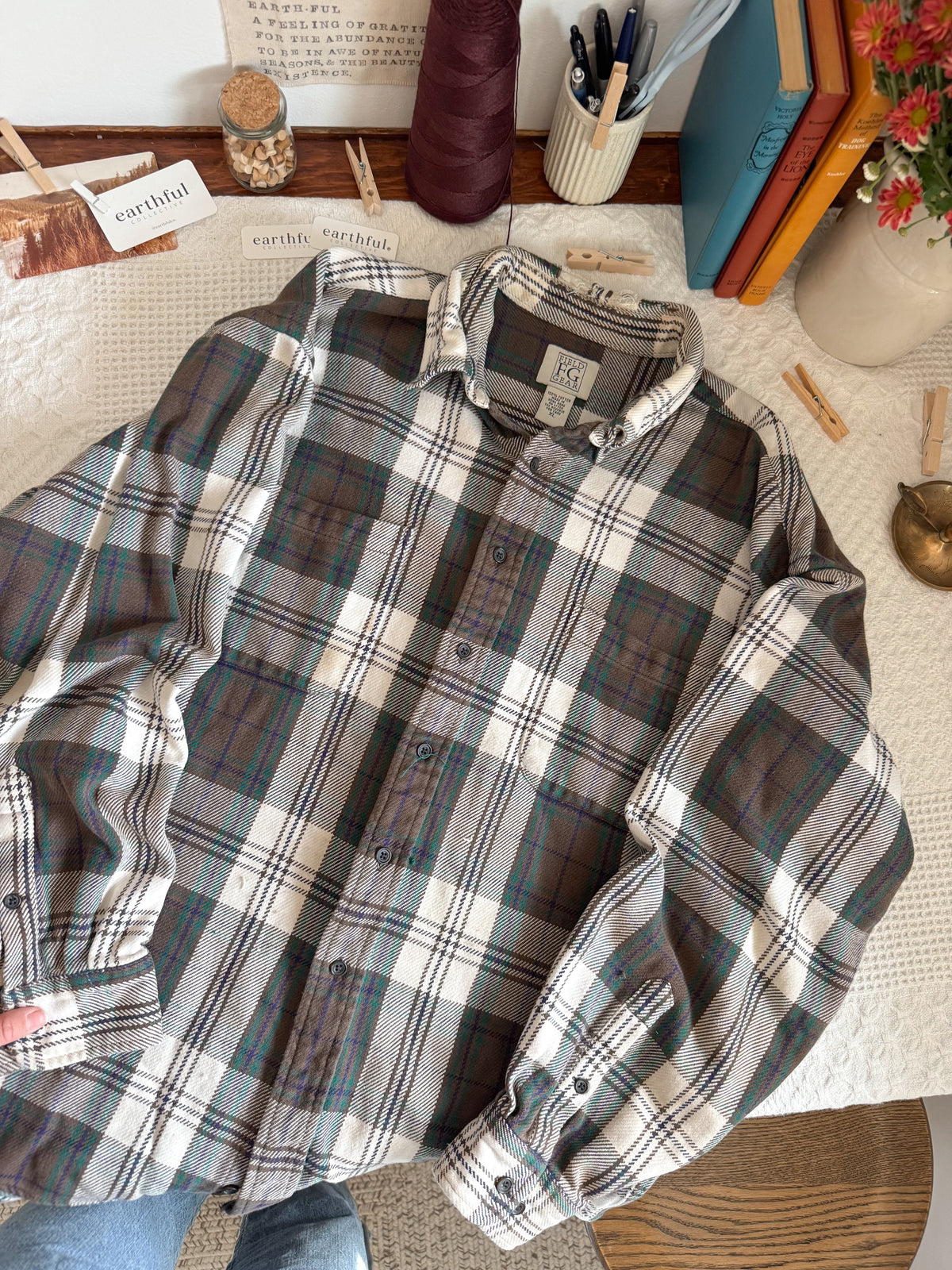The Rolling Hills Flannel (XL)