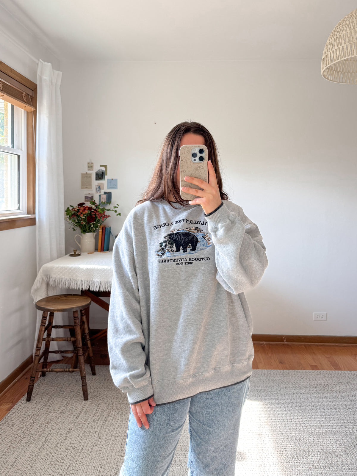 The Wilderness Lodge Bear Crewneck (L)