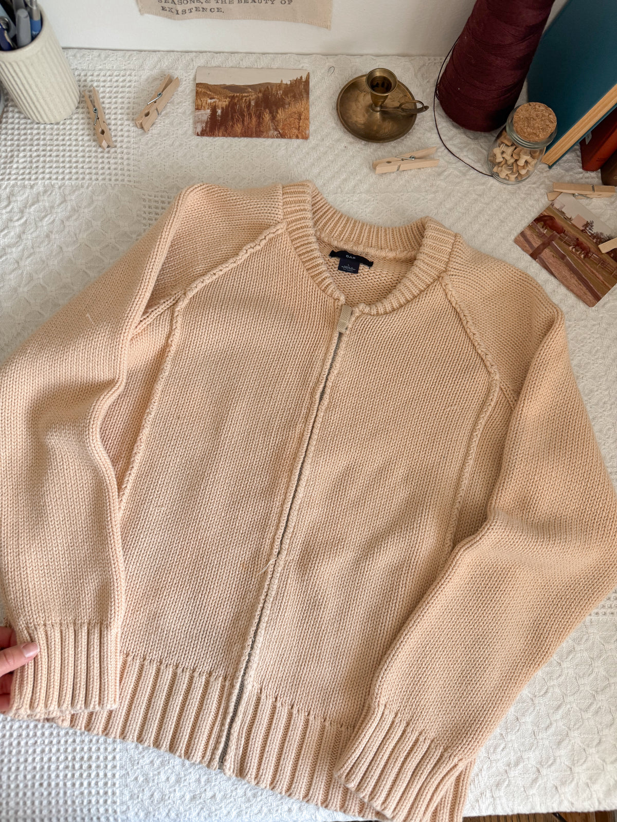 The Beige-y Yellow Cardigan (M)