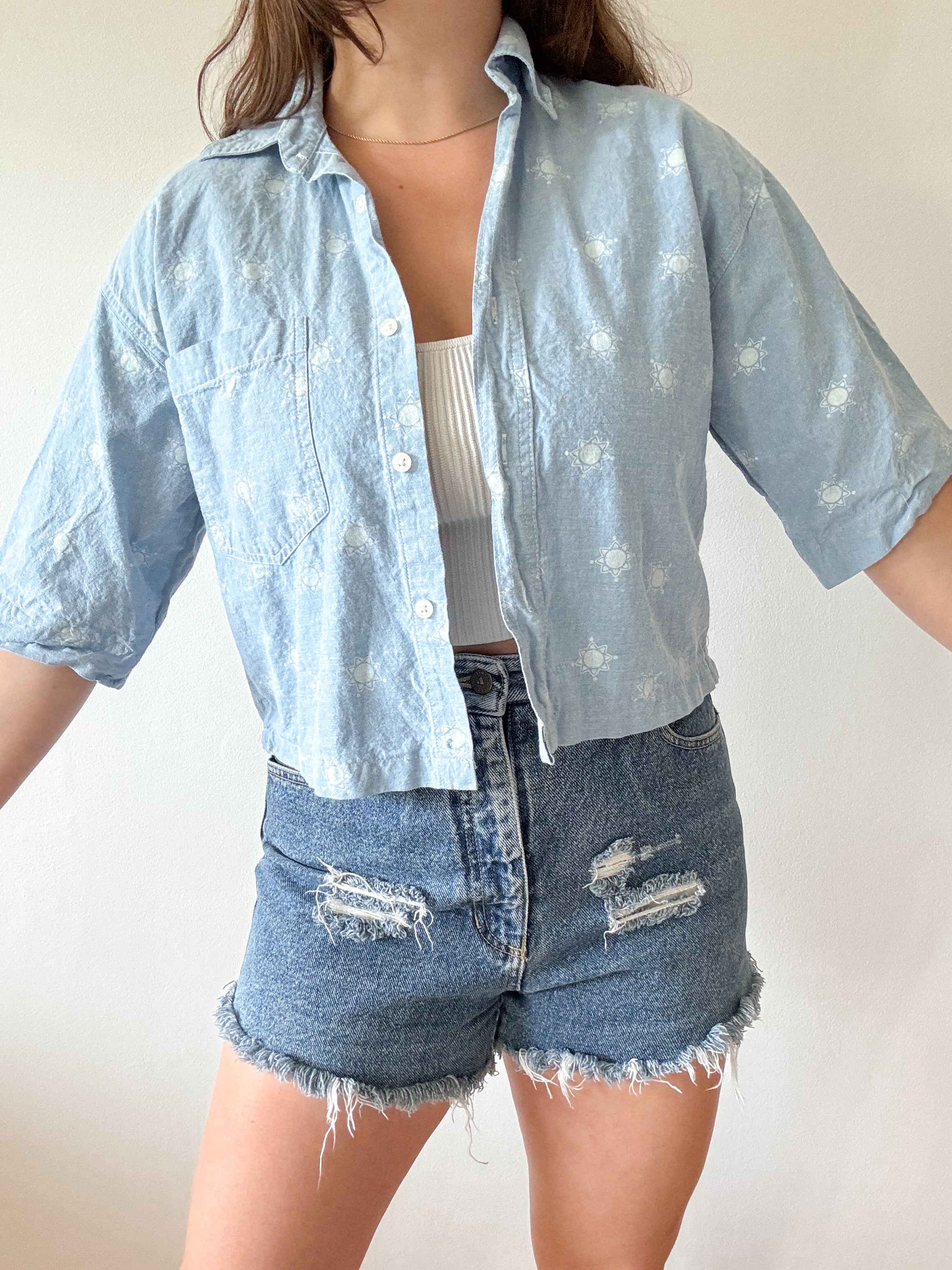 The Sunshine Chambray Short Sleeve (S)