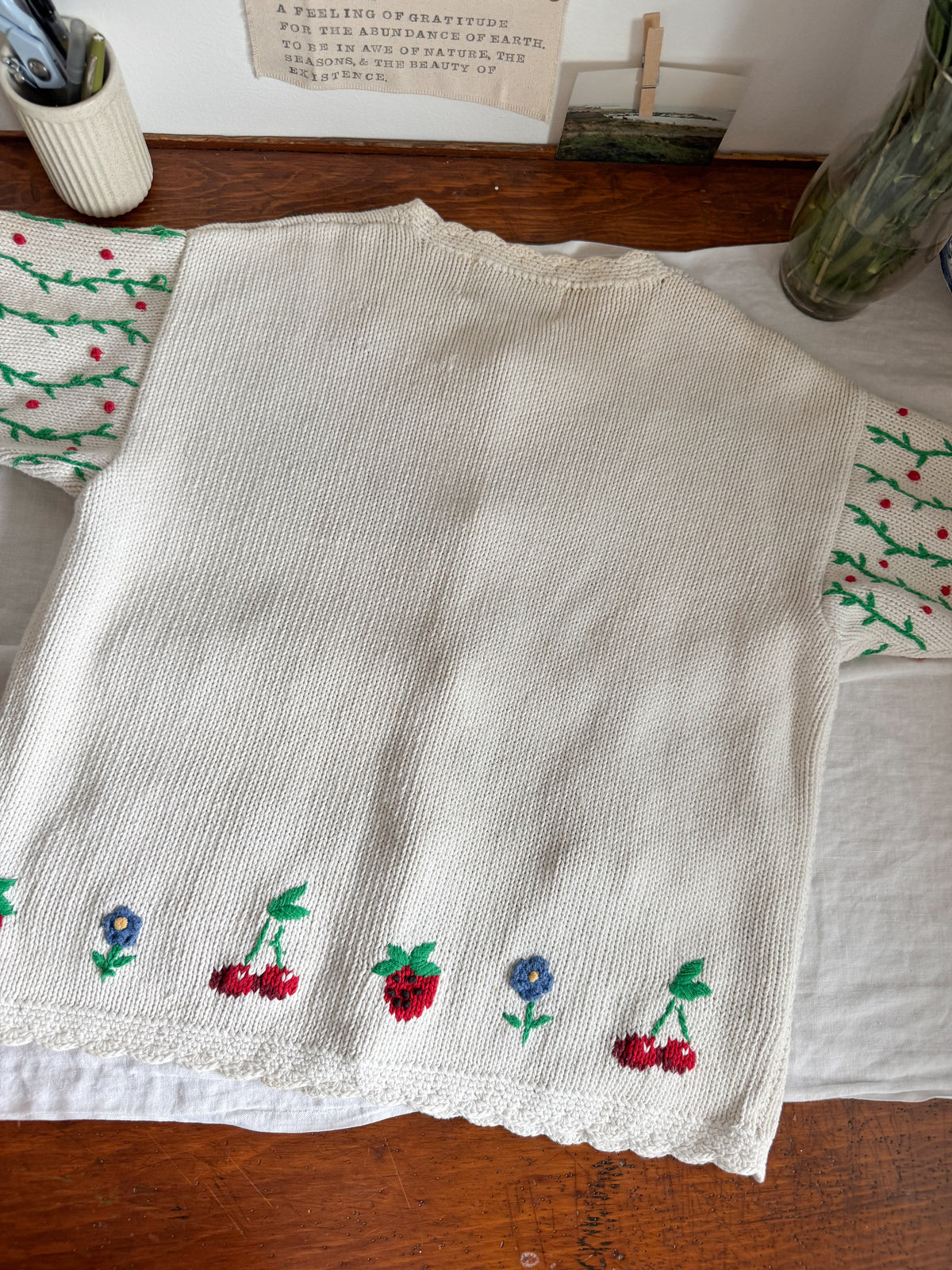 The Spring Picnic Short Sleeve Cardigan (M)