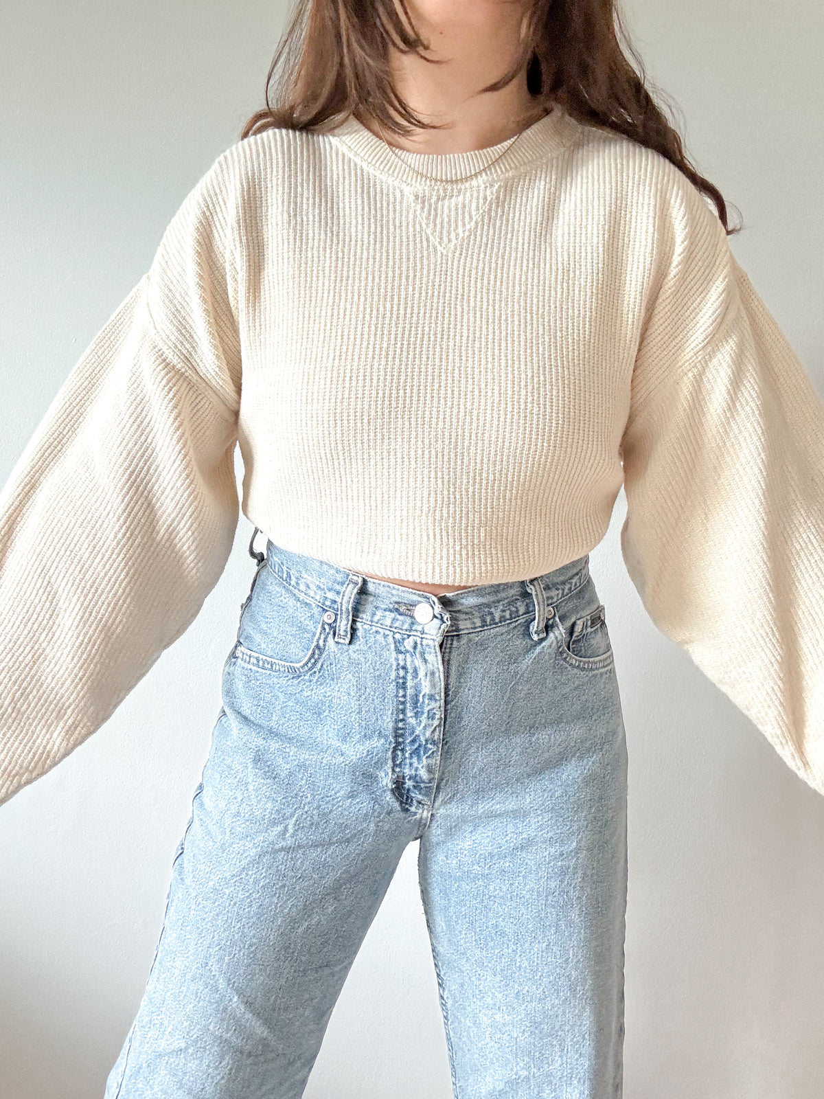 The Creamy Ribbed Sweater (L)
