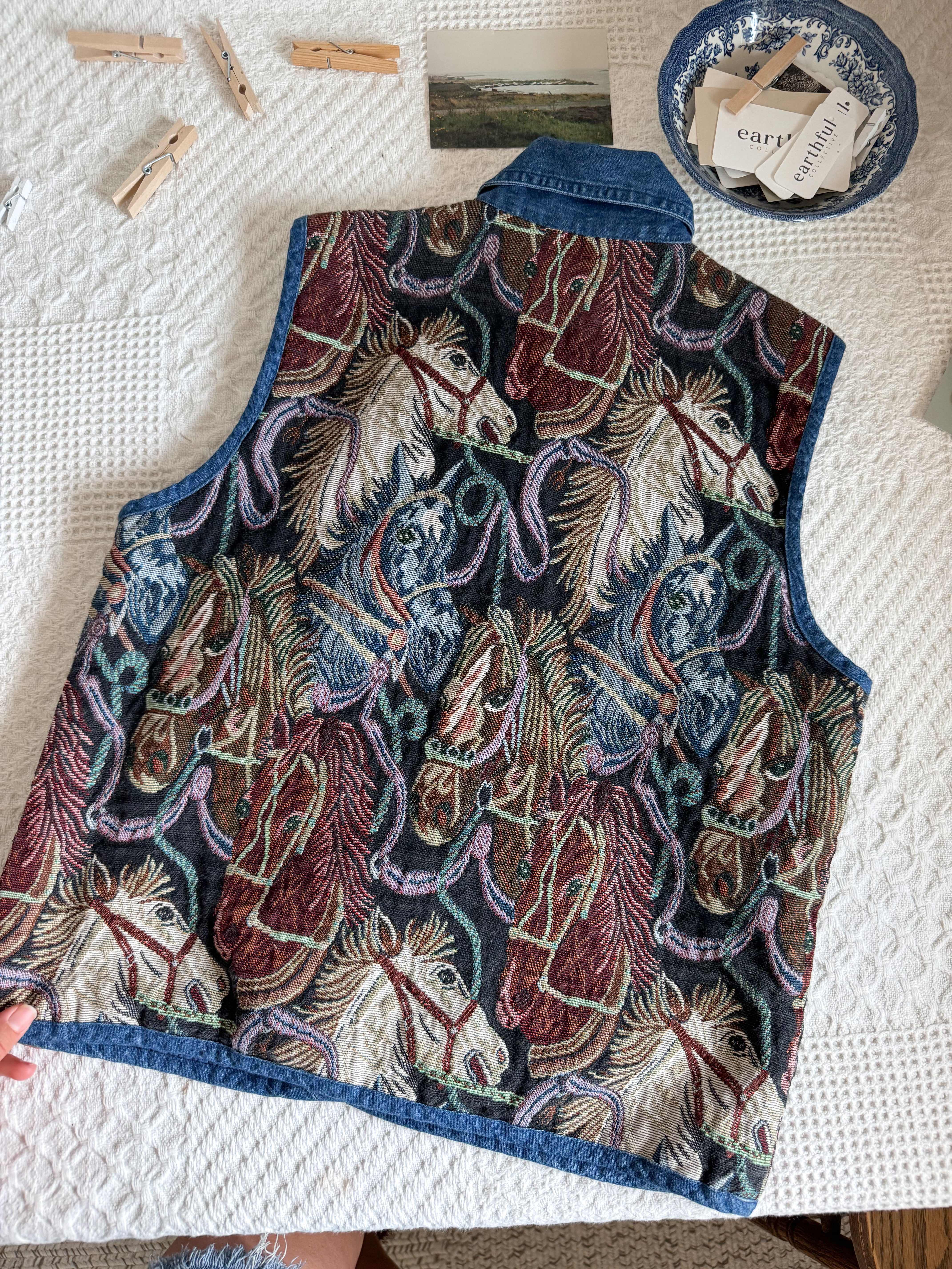 The Horse Tapestry Vest (S)