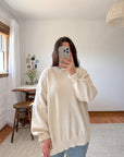 The Creamy Textured Crewneck (L)