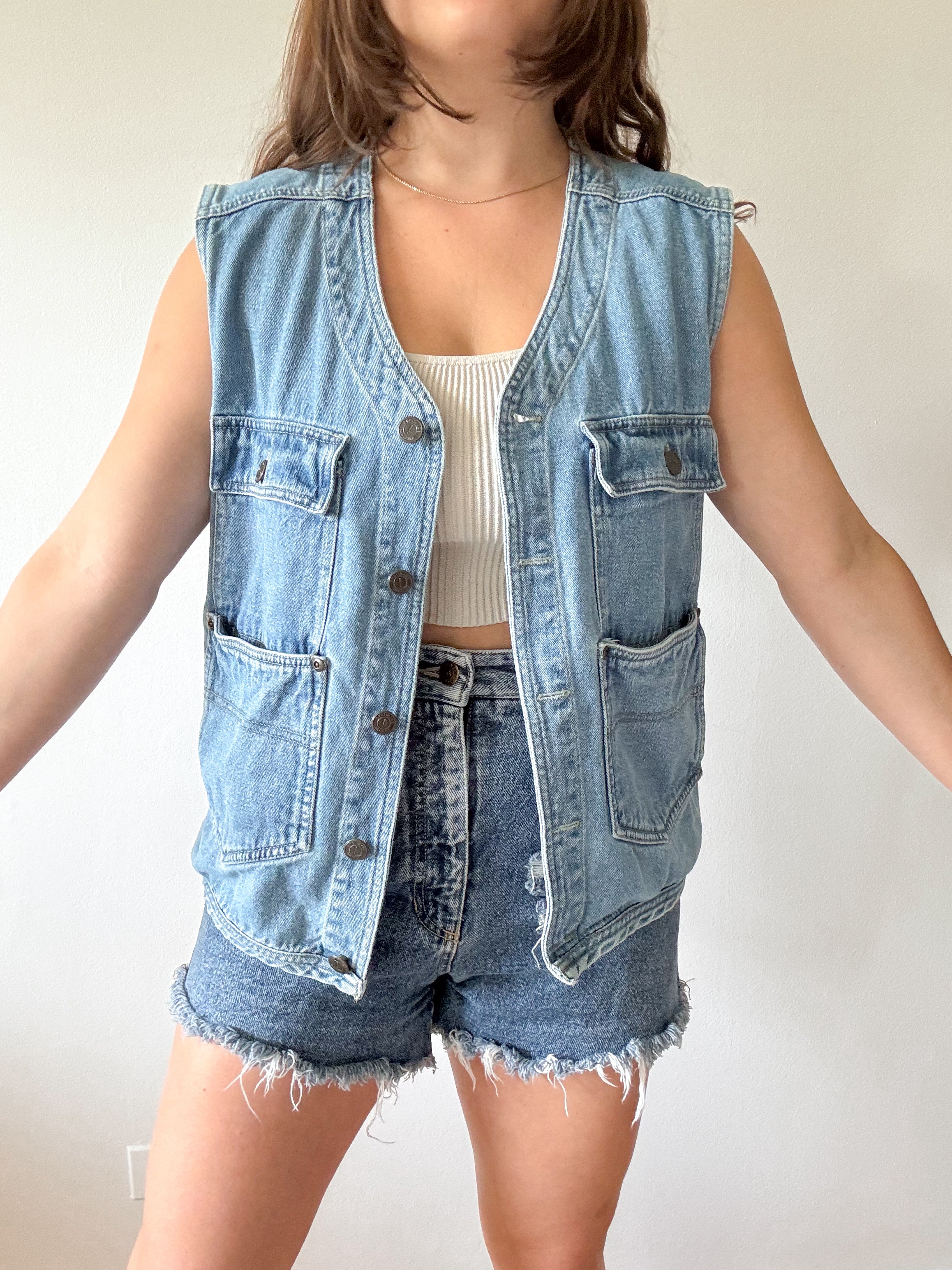 The Denim Utility Vest (M)