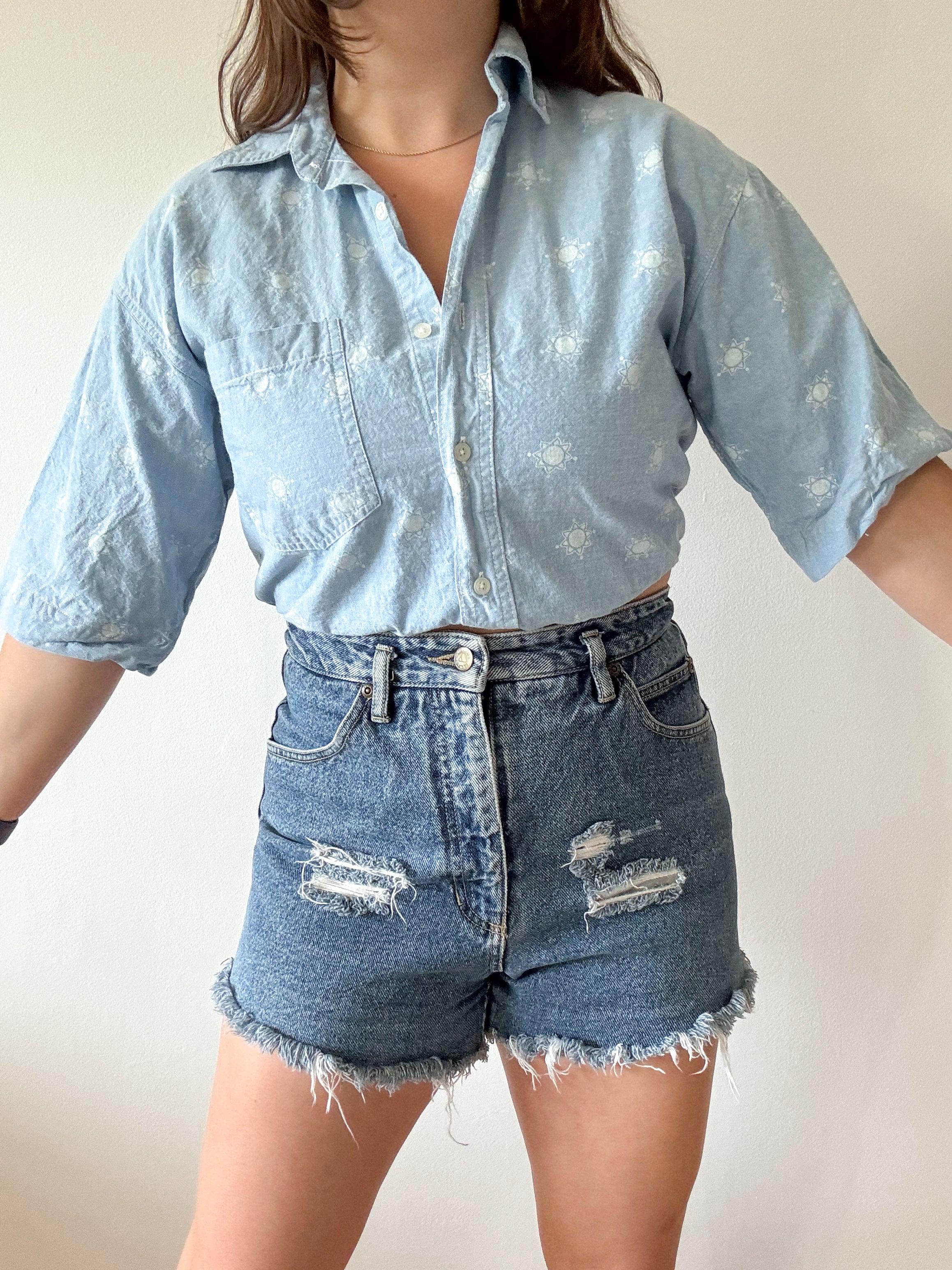 The Sunshine Chambray Short Sleeve (S)