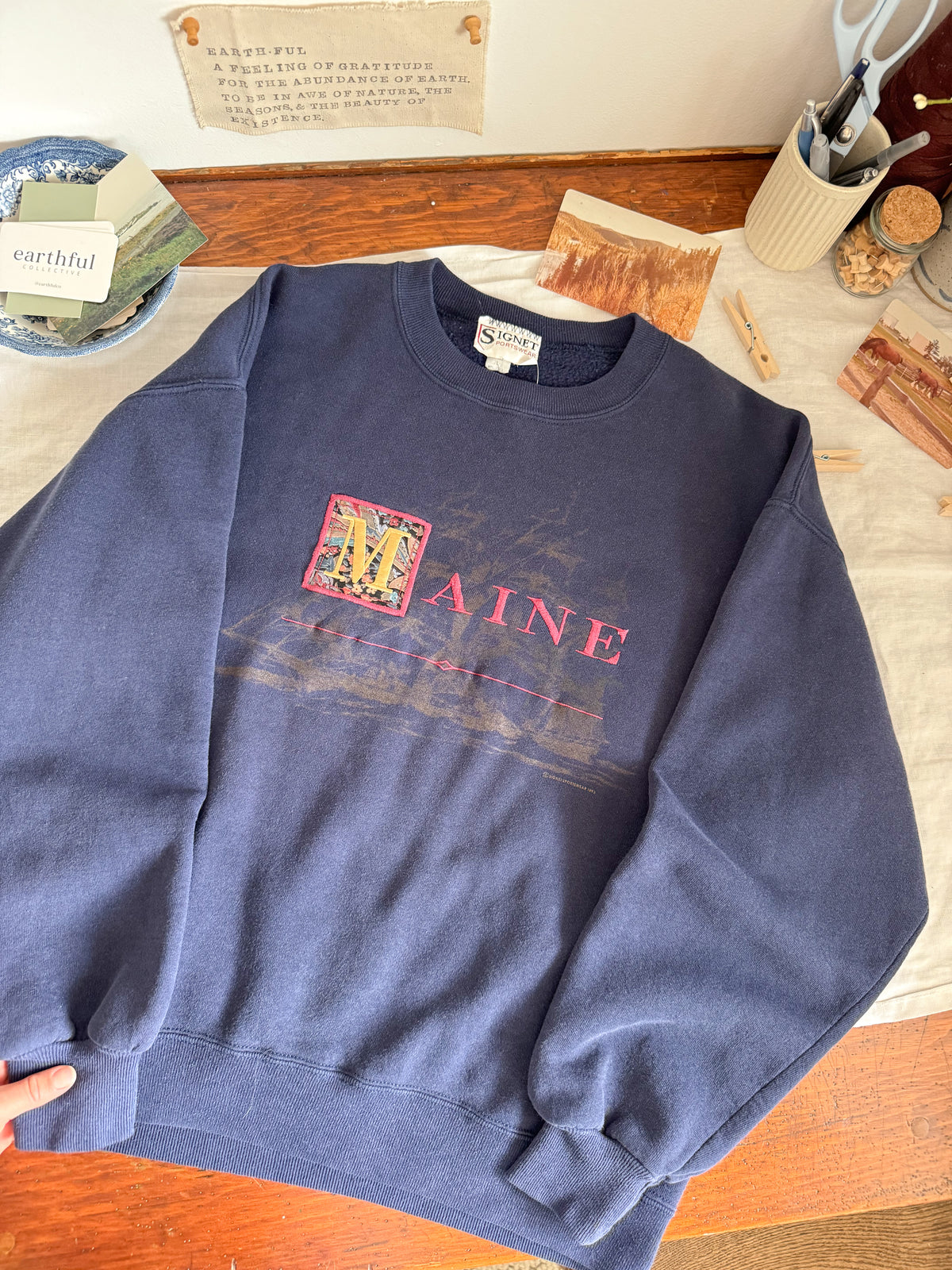 The Maine Crewneck (L)