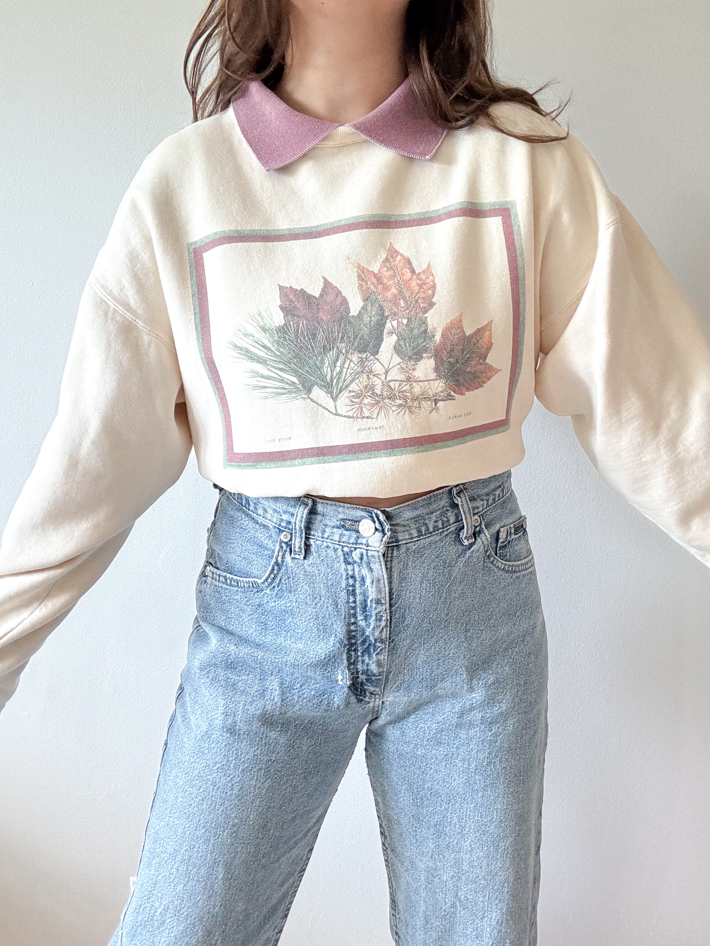 The Creamy Maple Collared Crewneck (L)