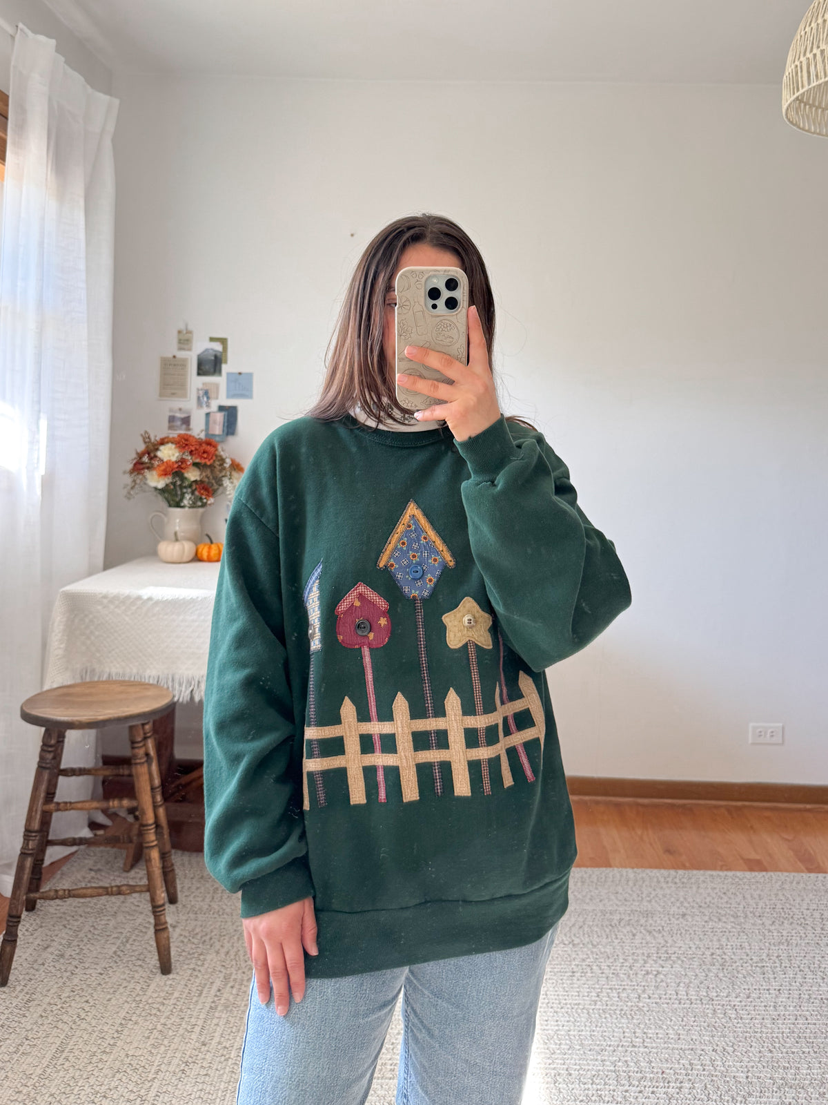 The Quilted Birdhouse Granny Crewneck (L)