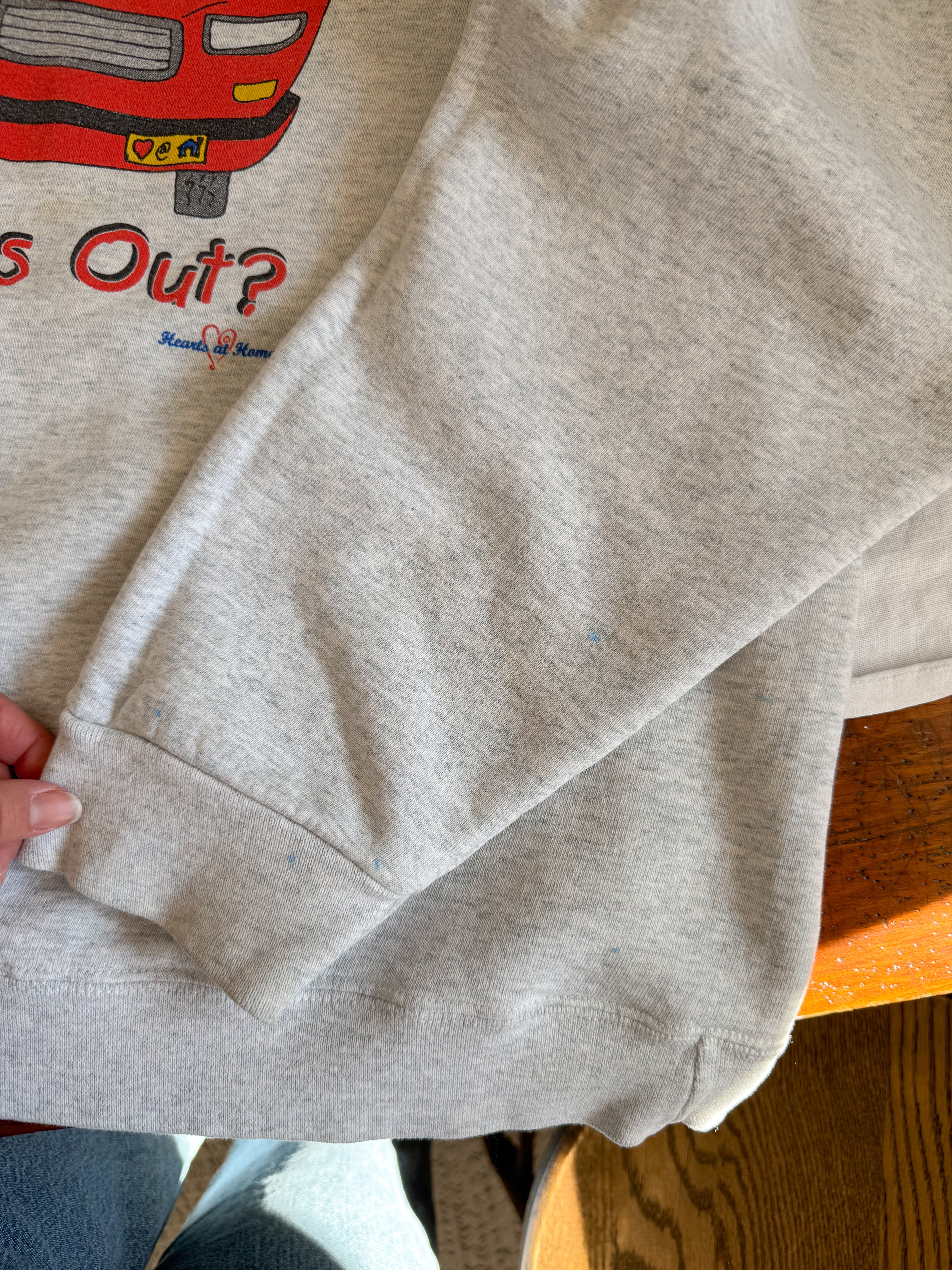 The Moms Out Crewneck (L)