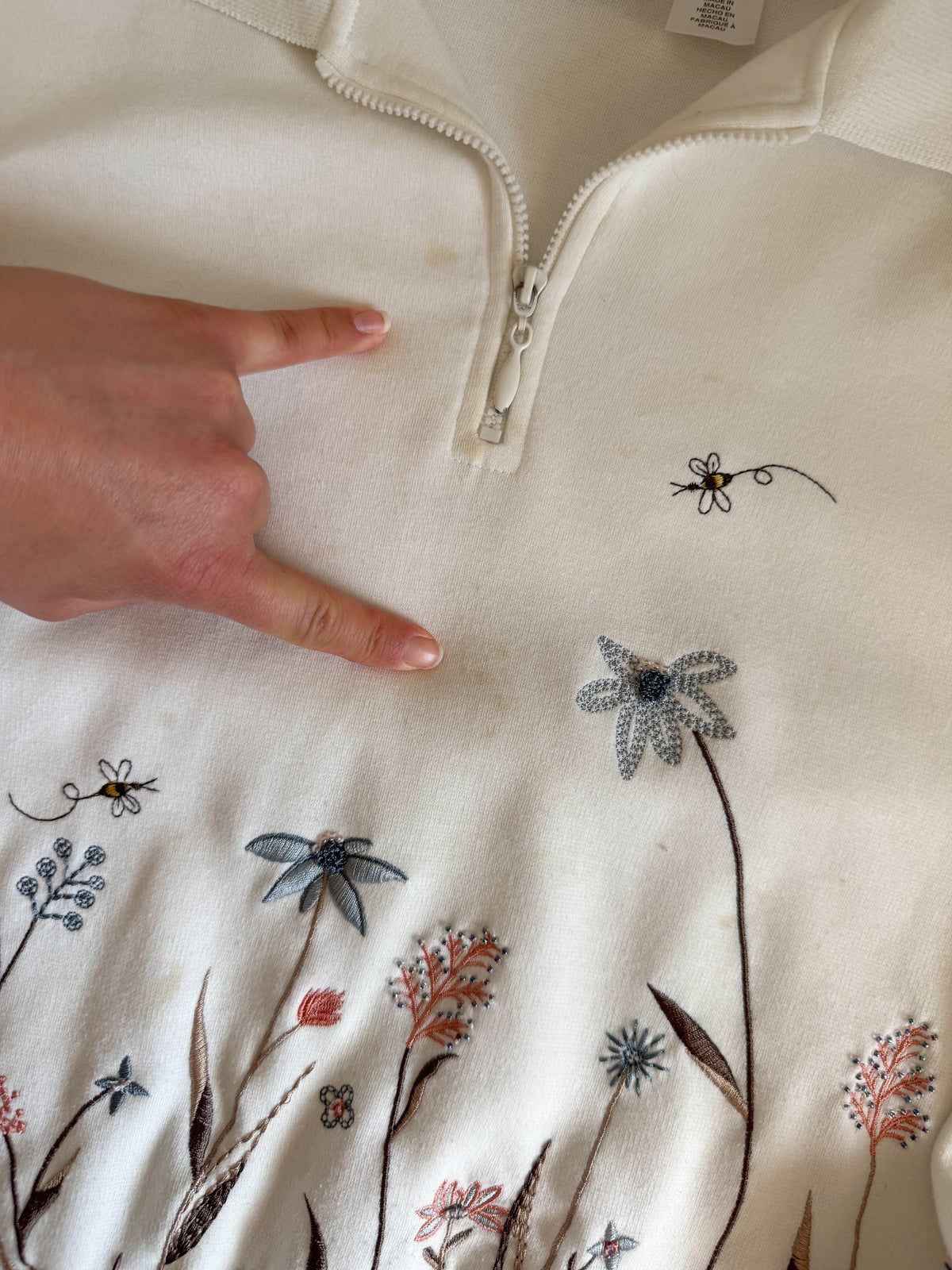 The Wildflower Bee Quarter Zip (L)