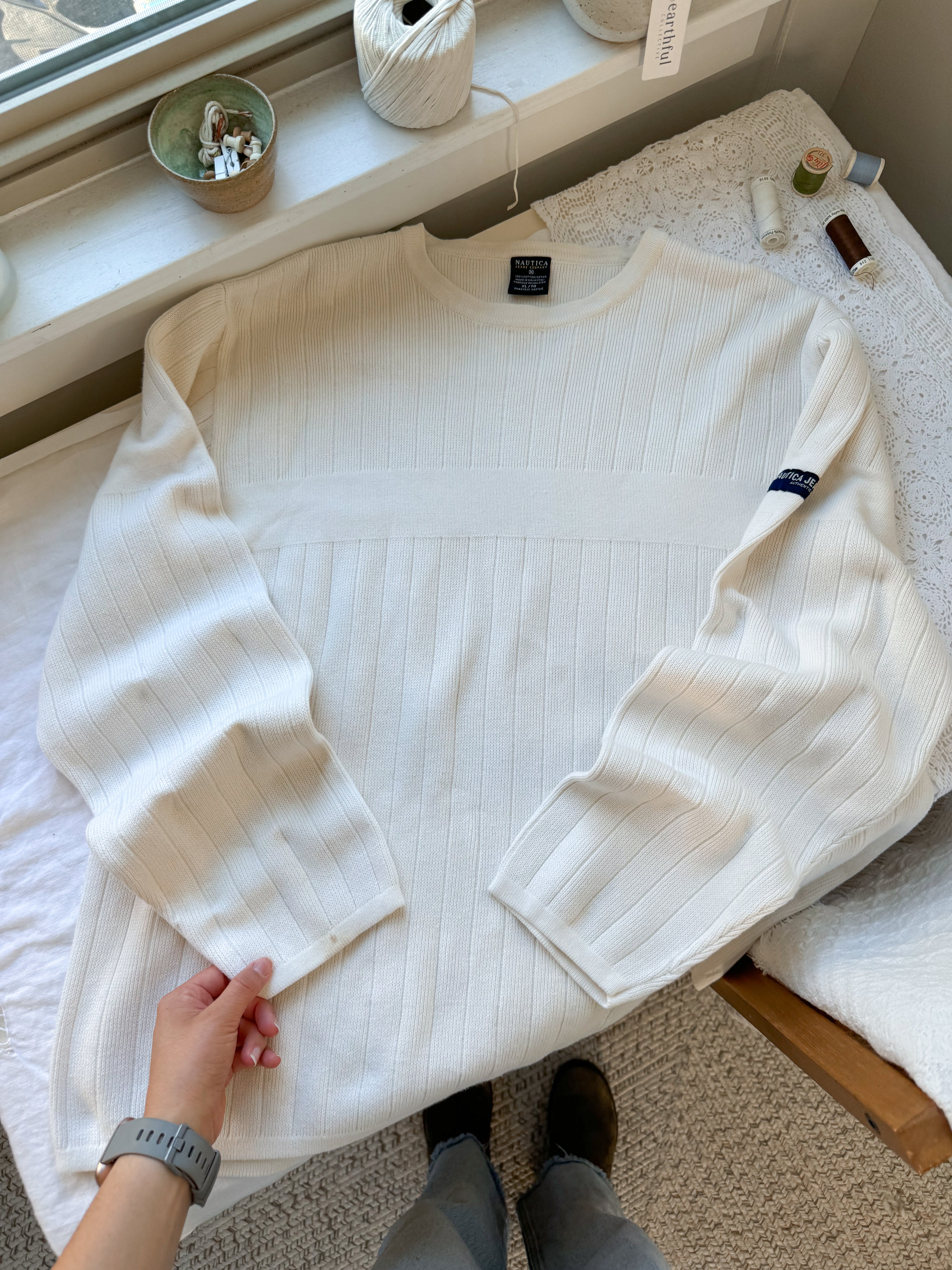 The White Wide Ribbed Sweater (XL)