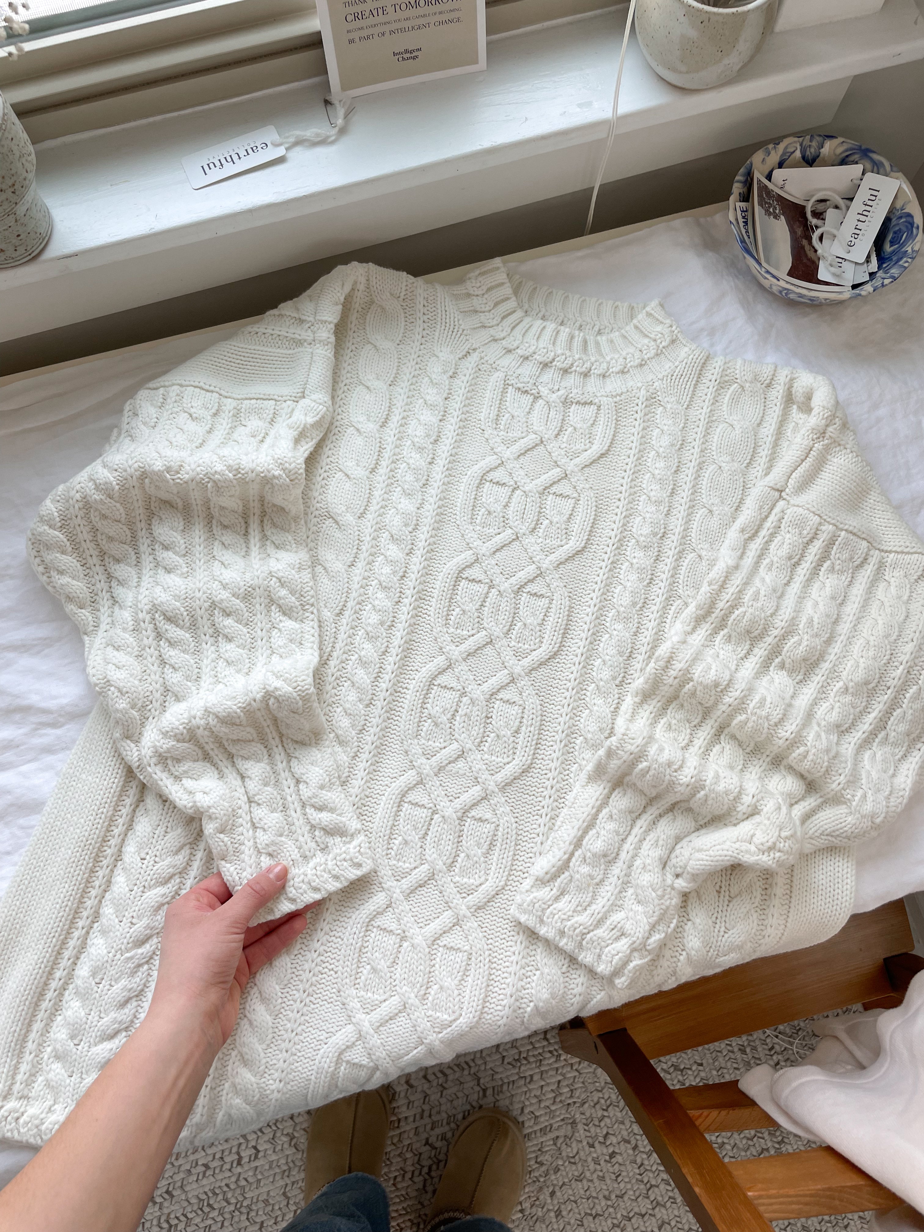 The Snow White Cable Knit (M)