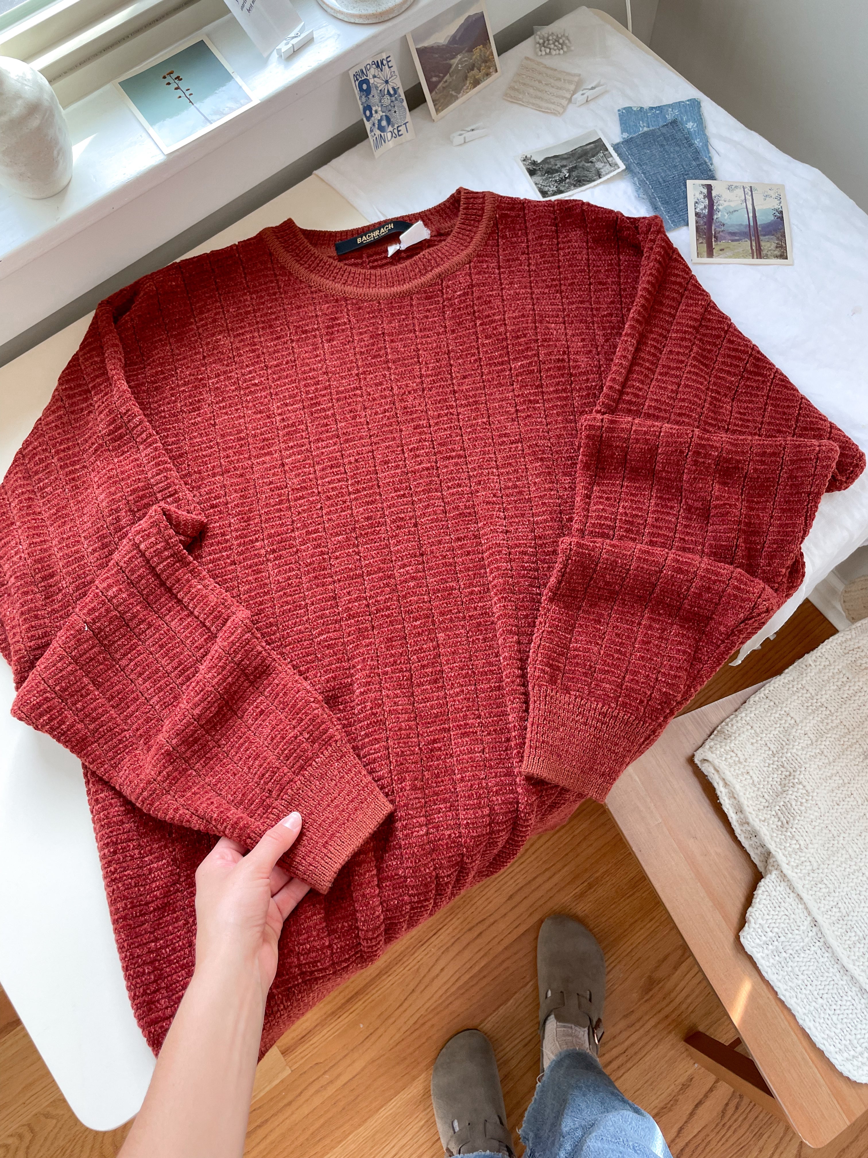 The Rusty Barn Sweater (L)