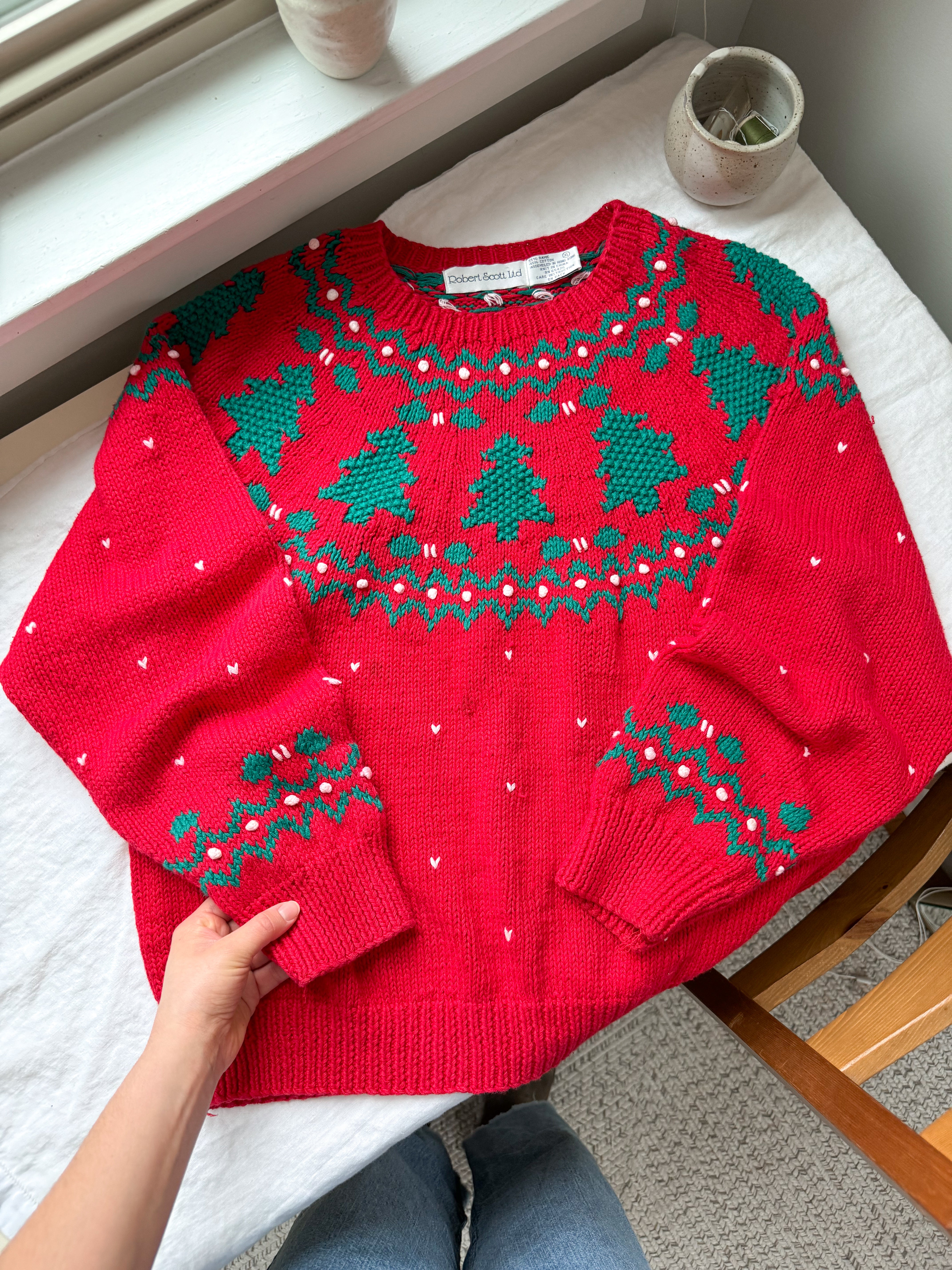 The Fair Isle Christmas Tree Sweater (L)