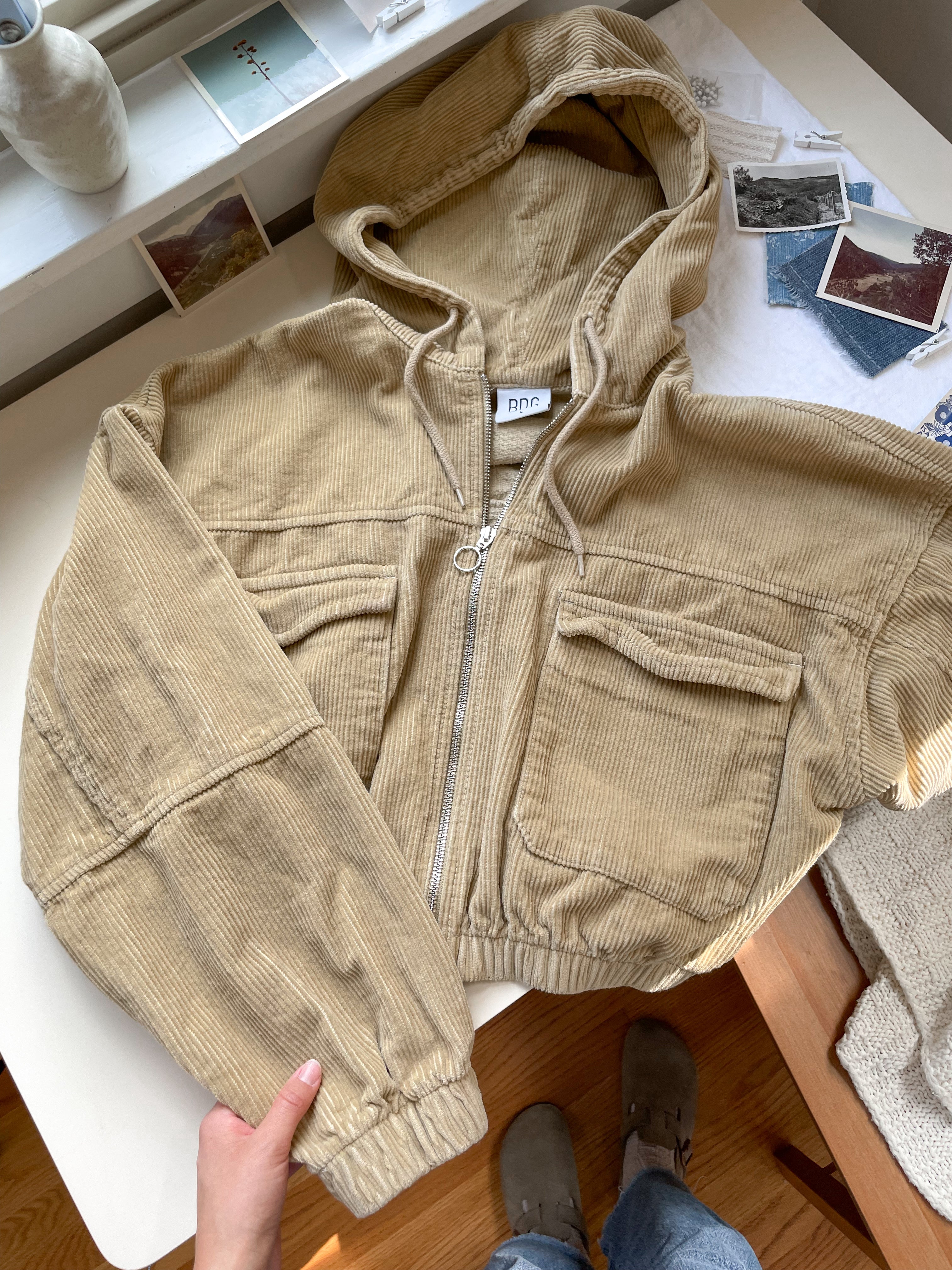 The Cornstalk Corduroy Zip Up (L)