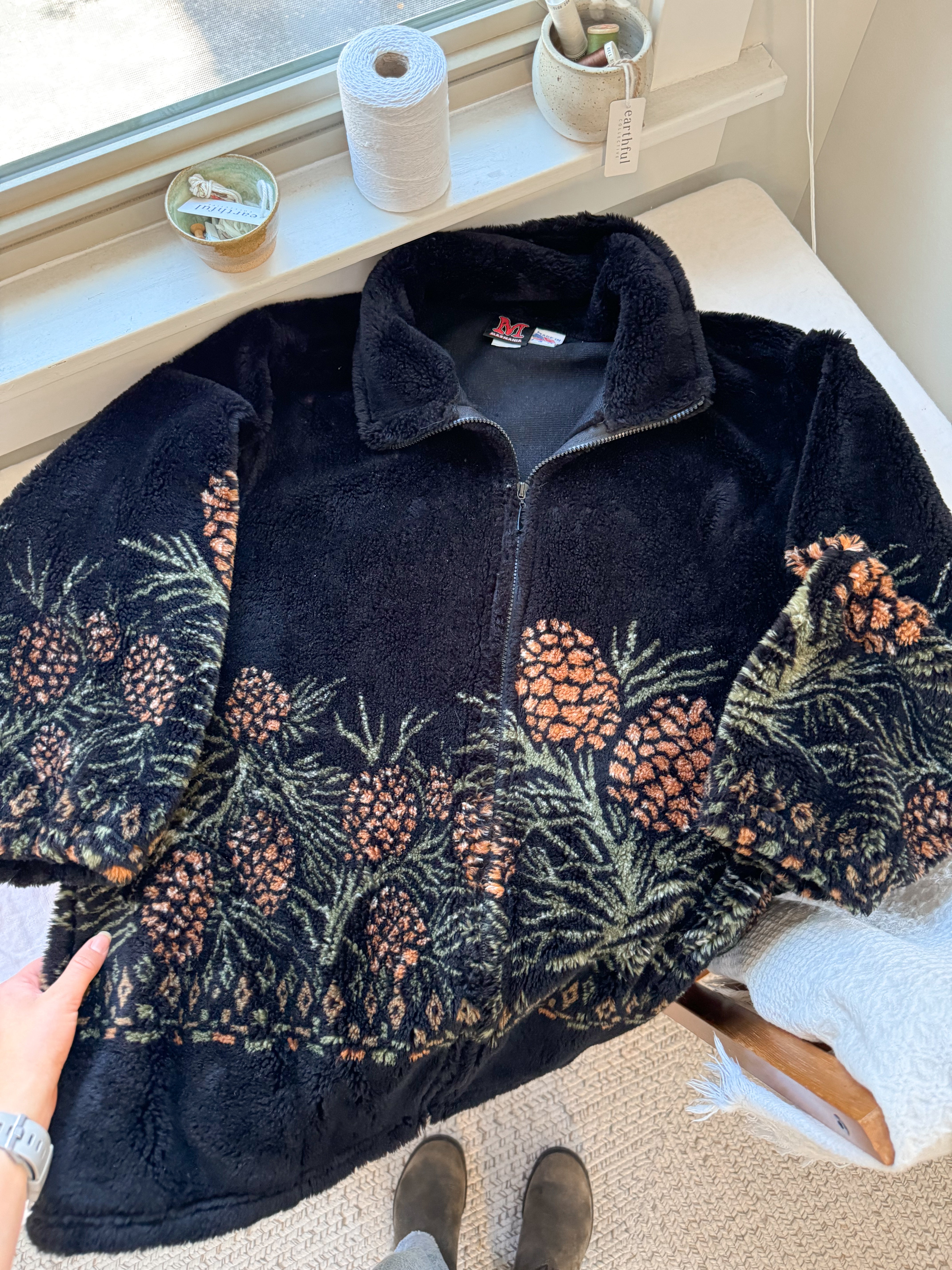 The Fuzzy Black Pinecone Fleece (XL)