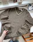 The Houndstooth Earthy V Neck (L)