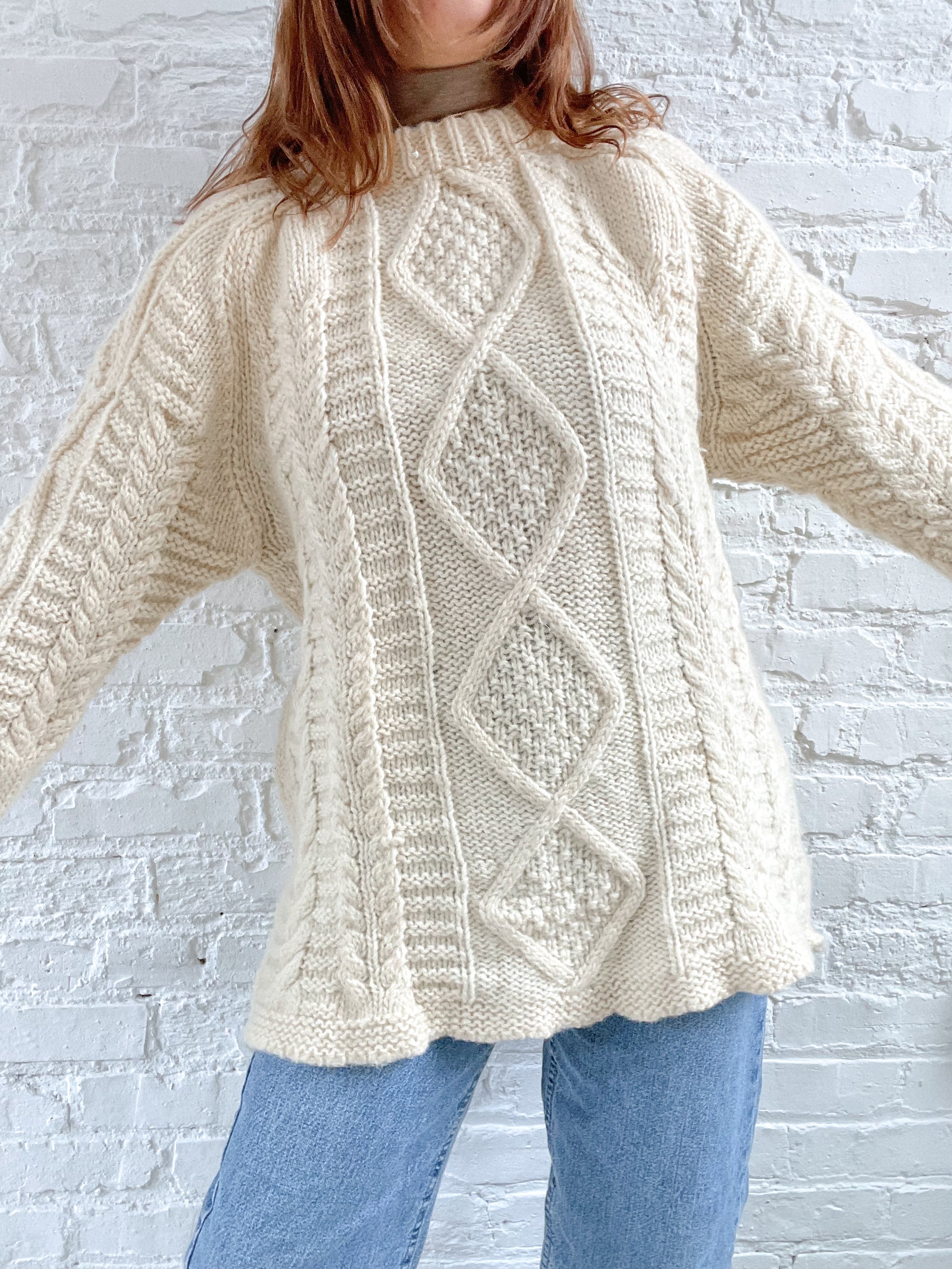 The Creamy Cable Knit Sweater (M)