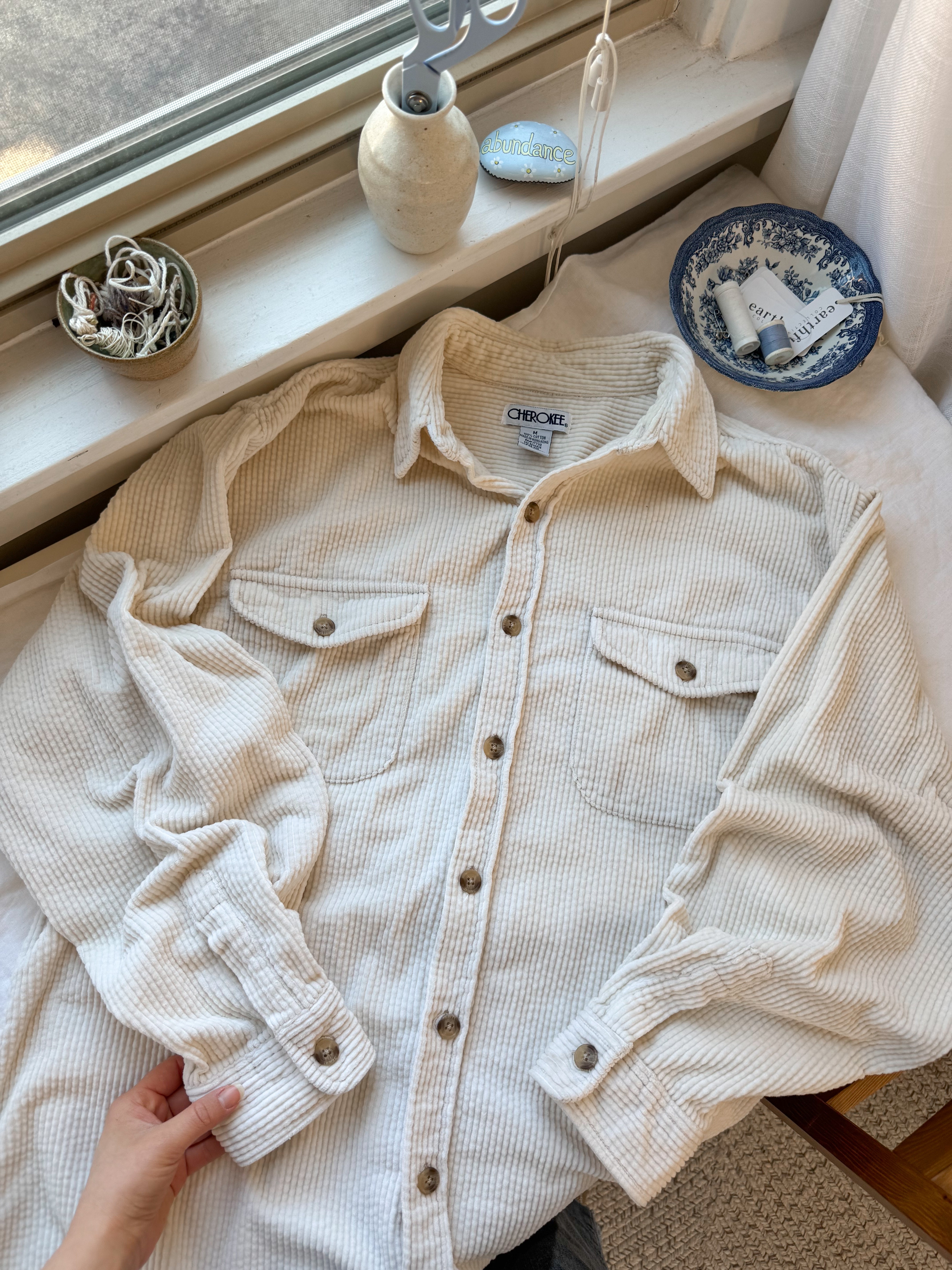 The Eggshell Corduroy Button Up (L)