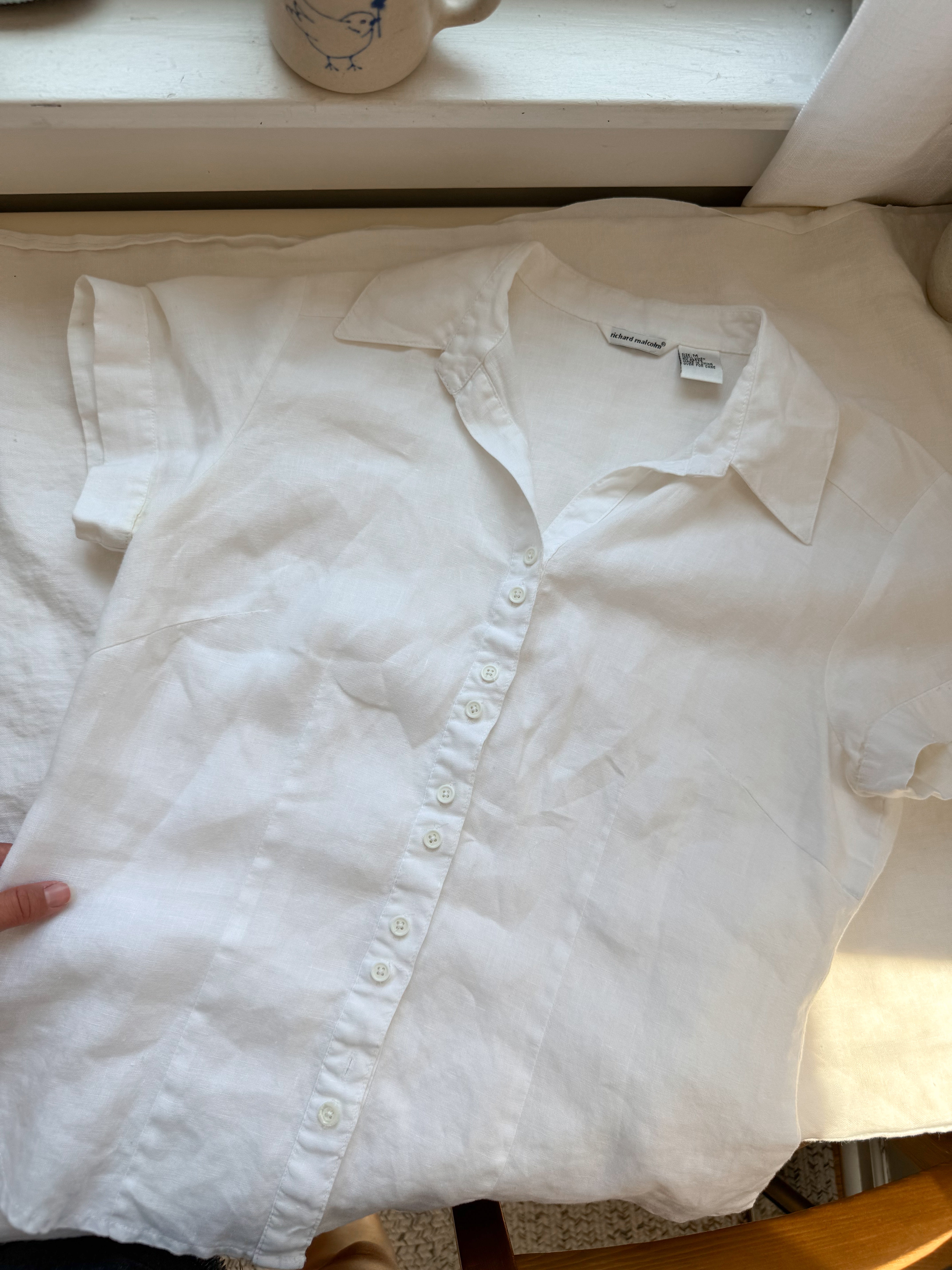 The Beachy Linen Button Up (M)