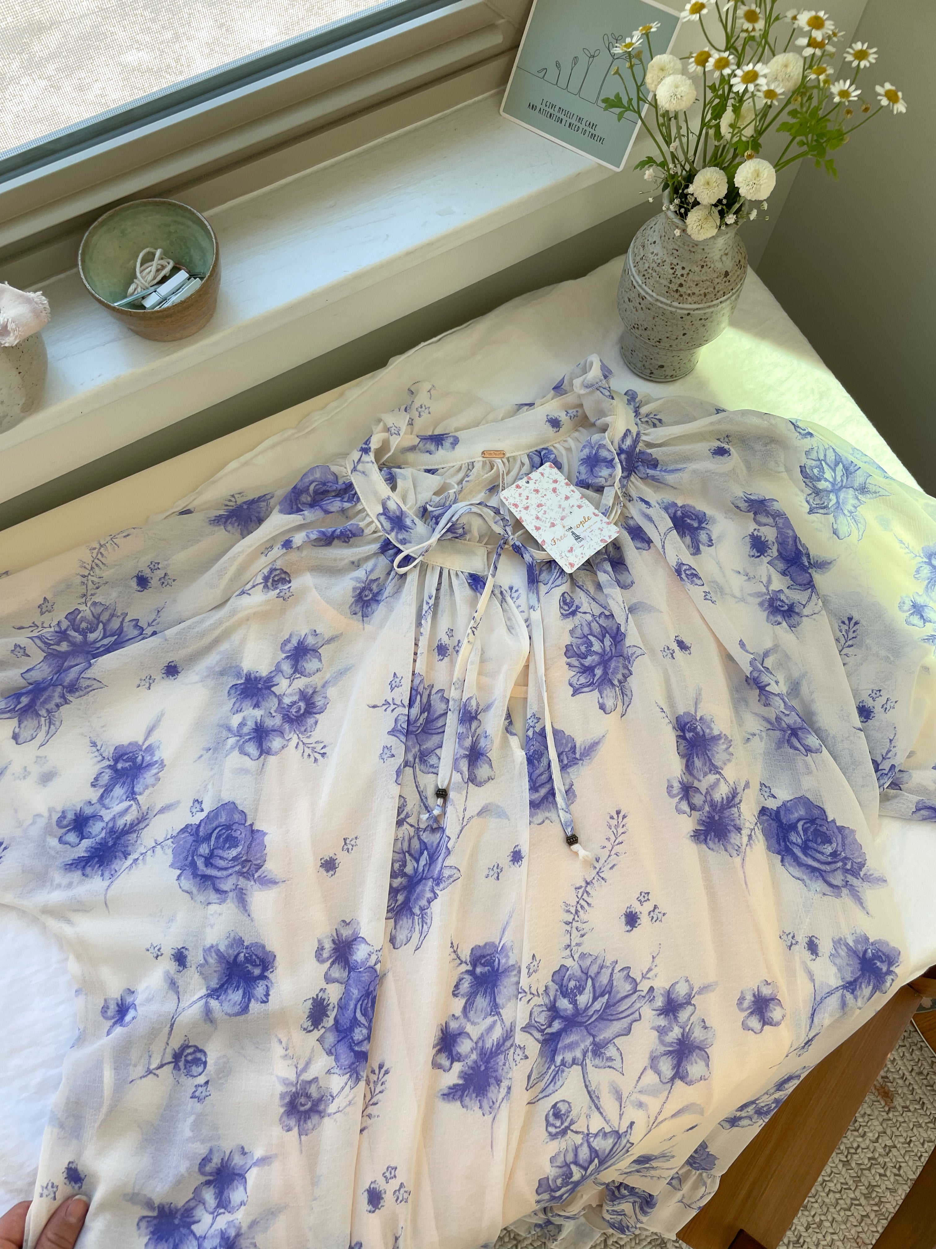 The NWT Purple Flower Dress (M)