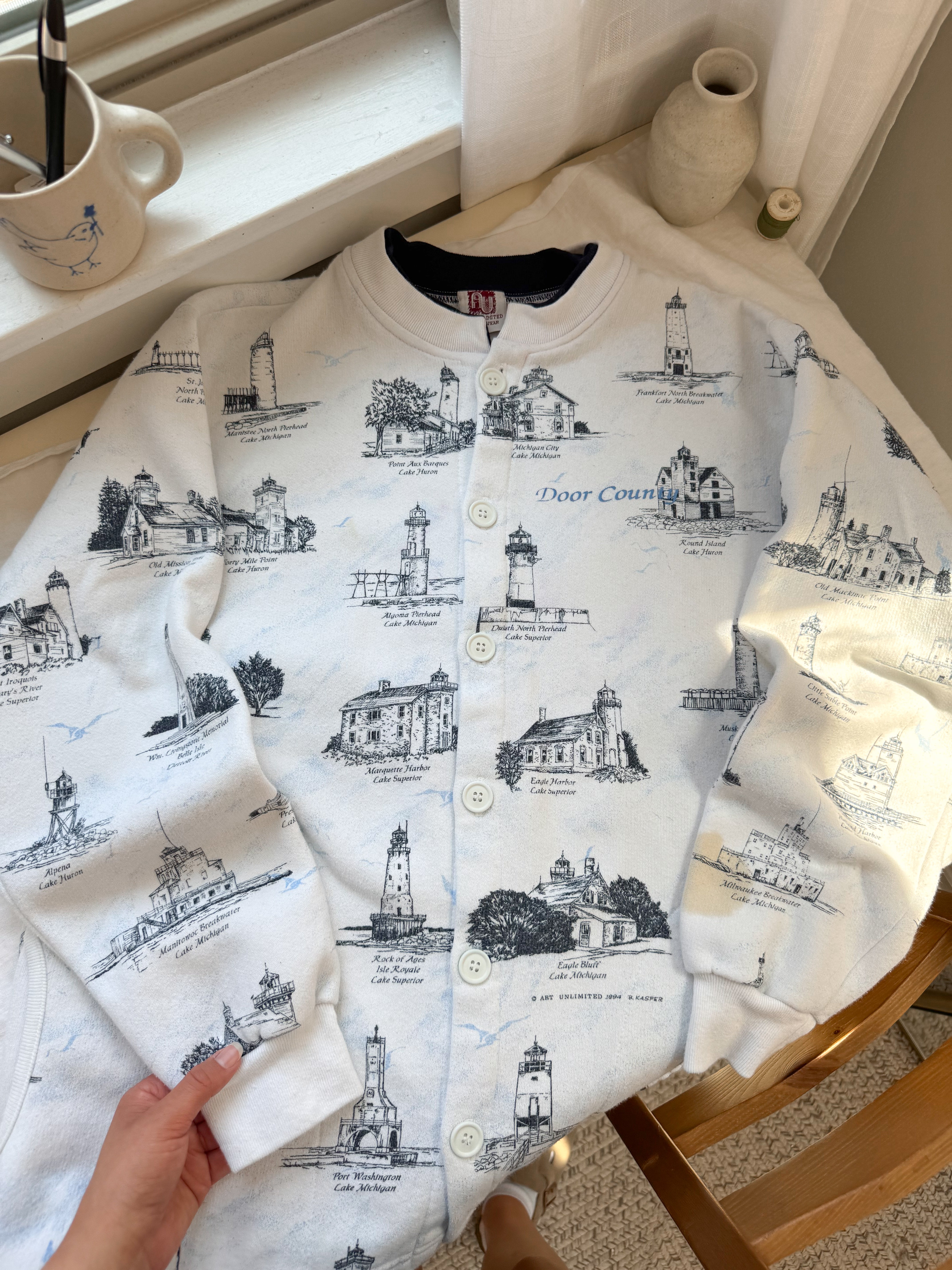 The Coastal Lighthouse Cardigan (L)