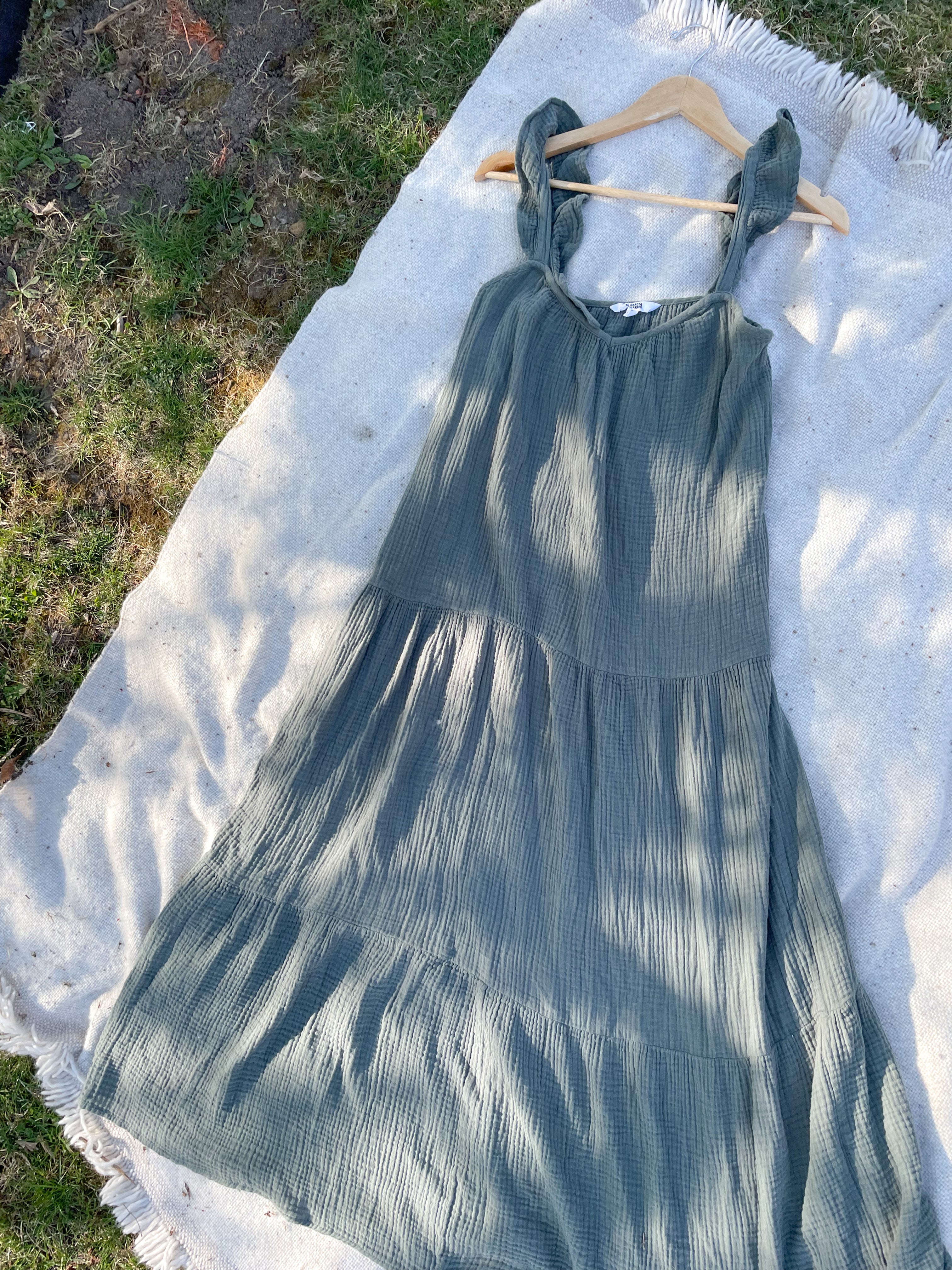 The Spring Green Dress (S)