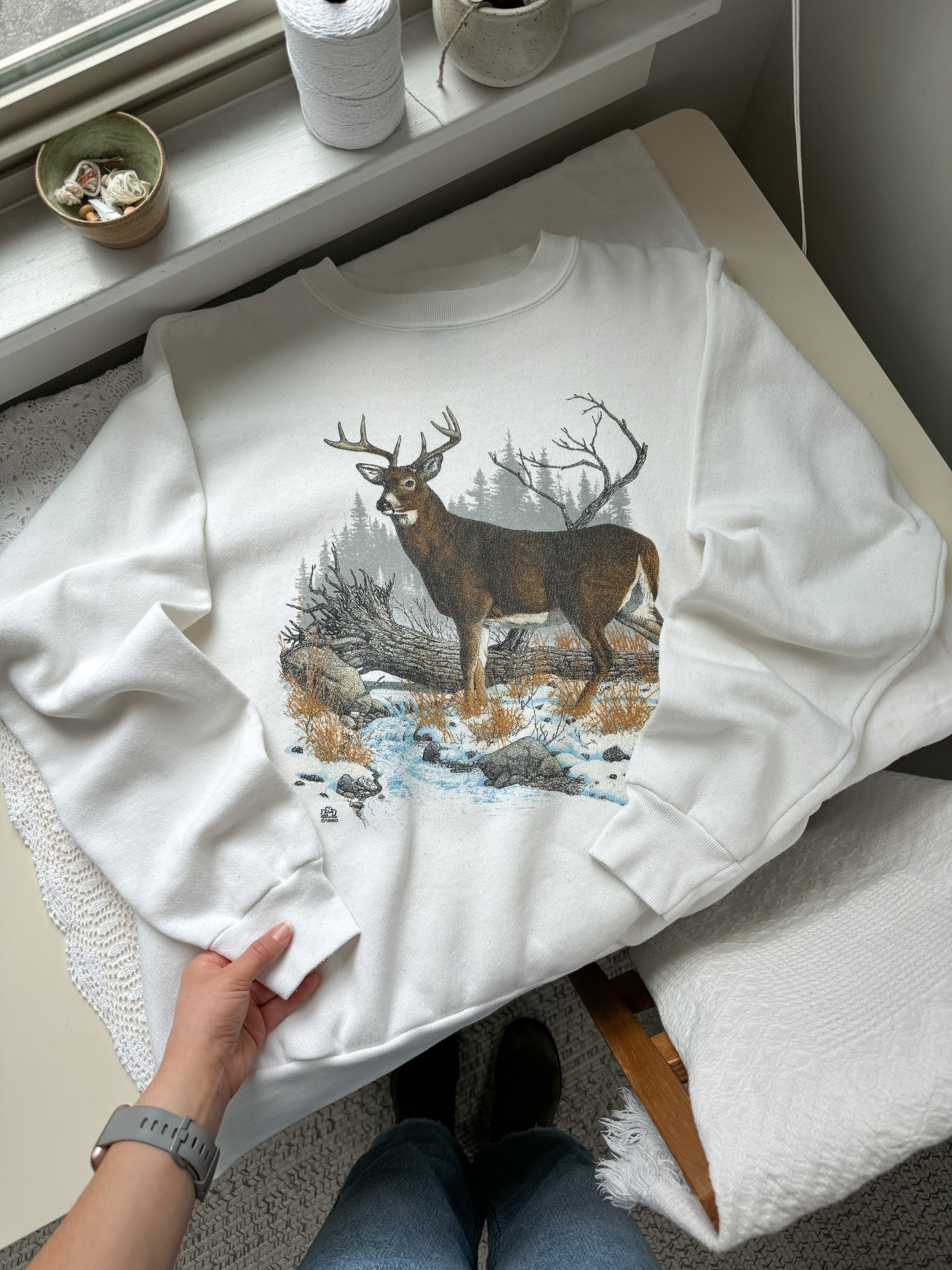 The White Elk Crewneck (M)