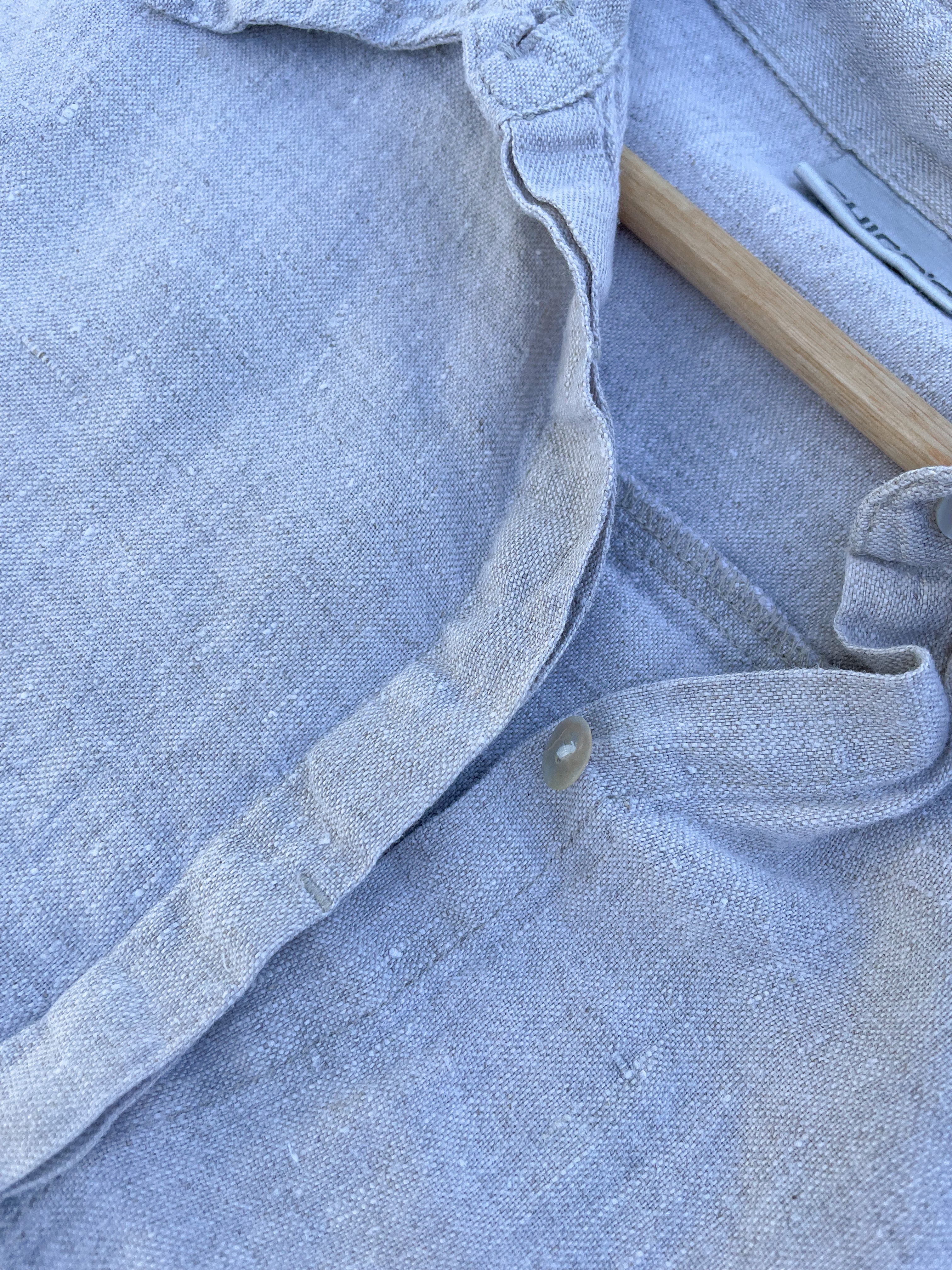 The Wheat Linen Button Up (L)