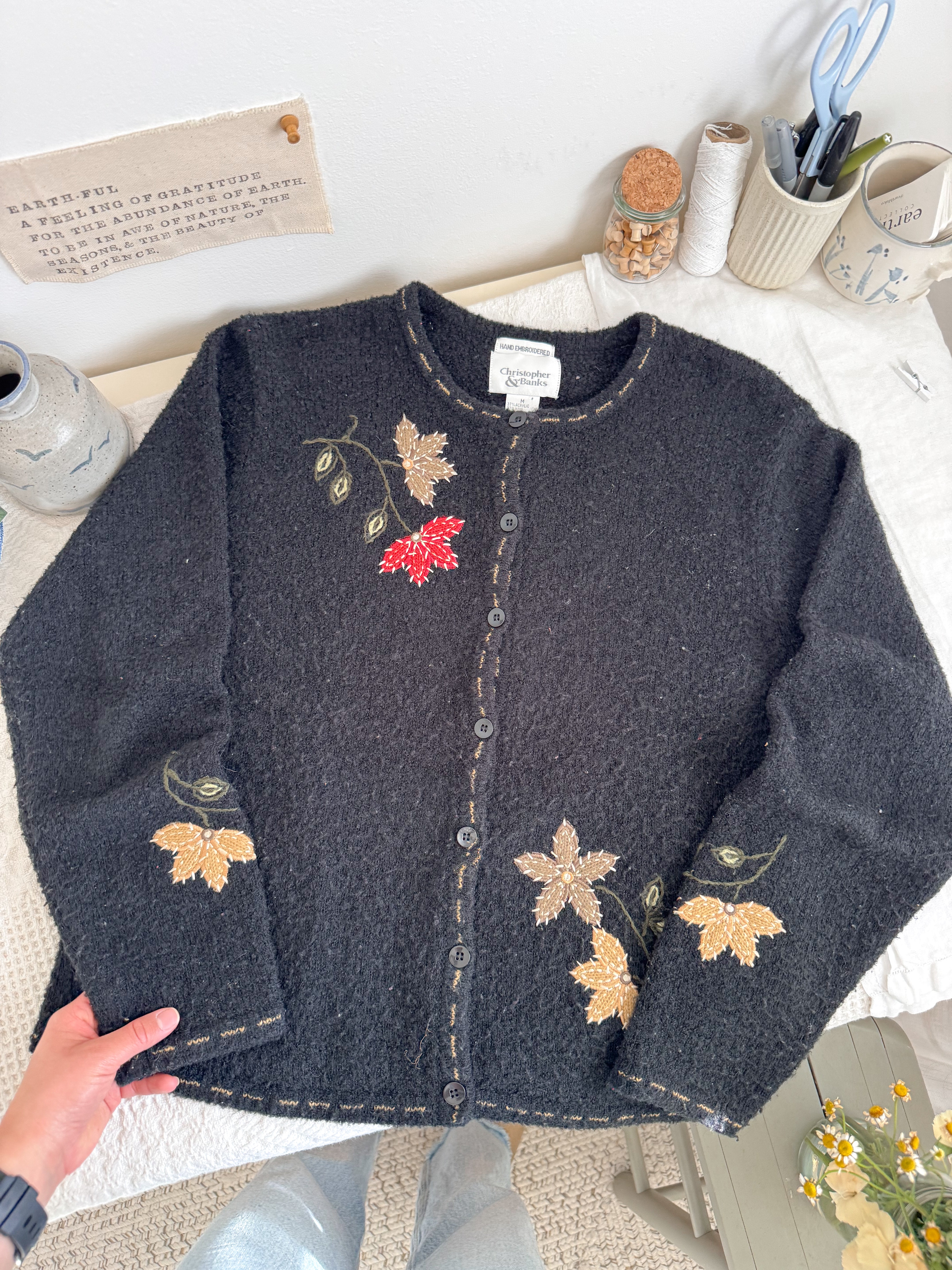 The Fall Floral Cardigan (M)