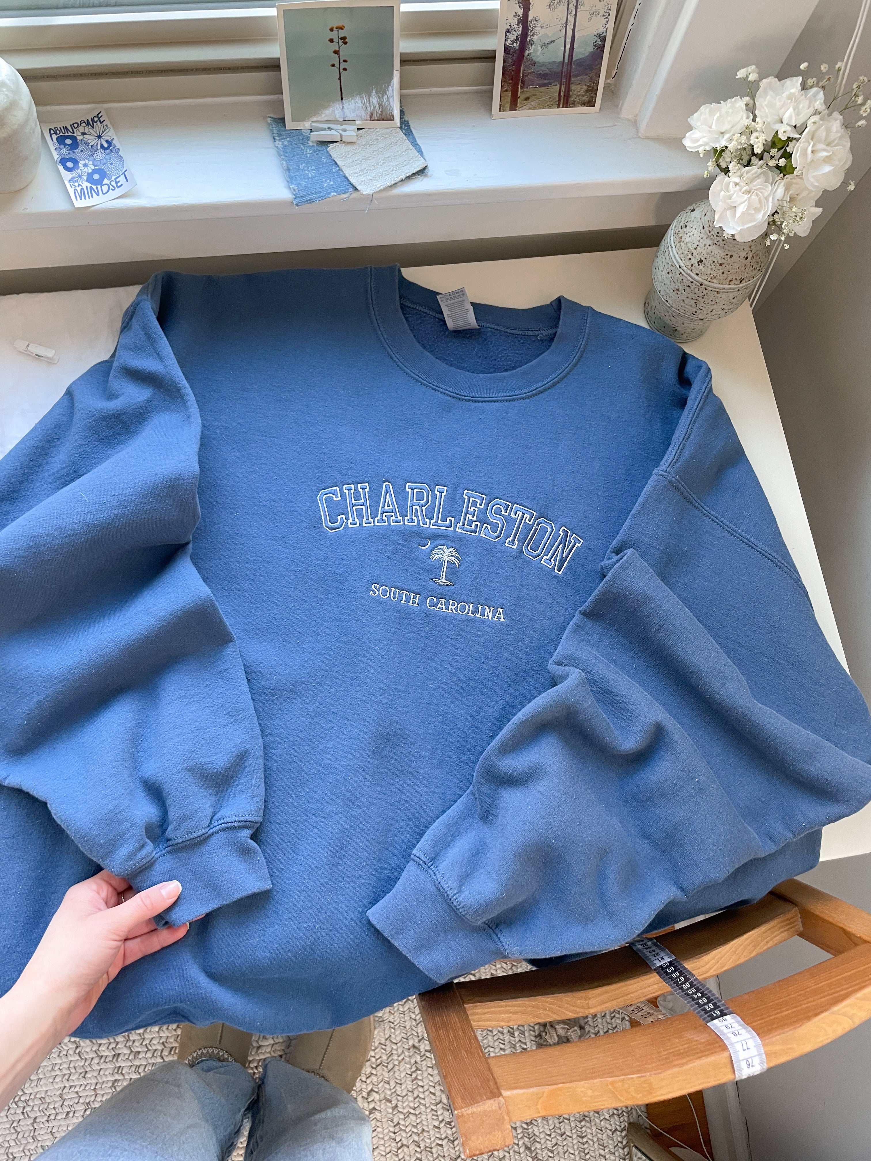 The Charleston Embroidered Crewneck (2x)