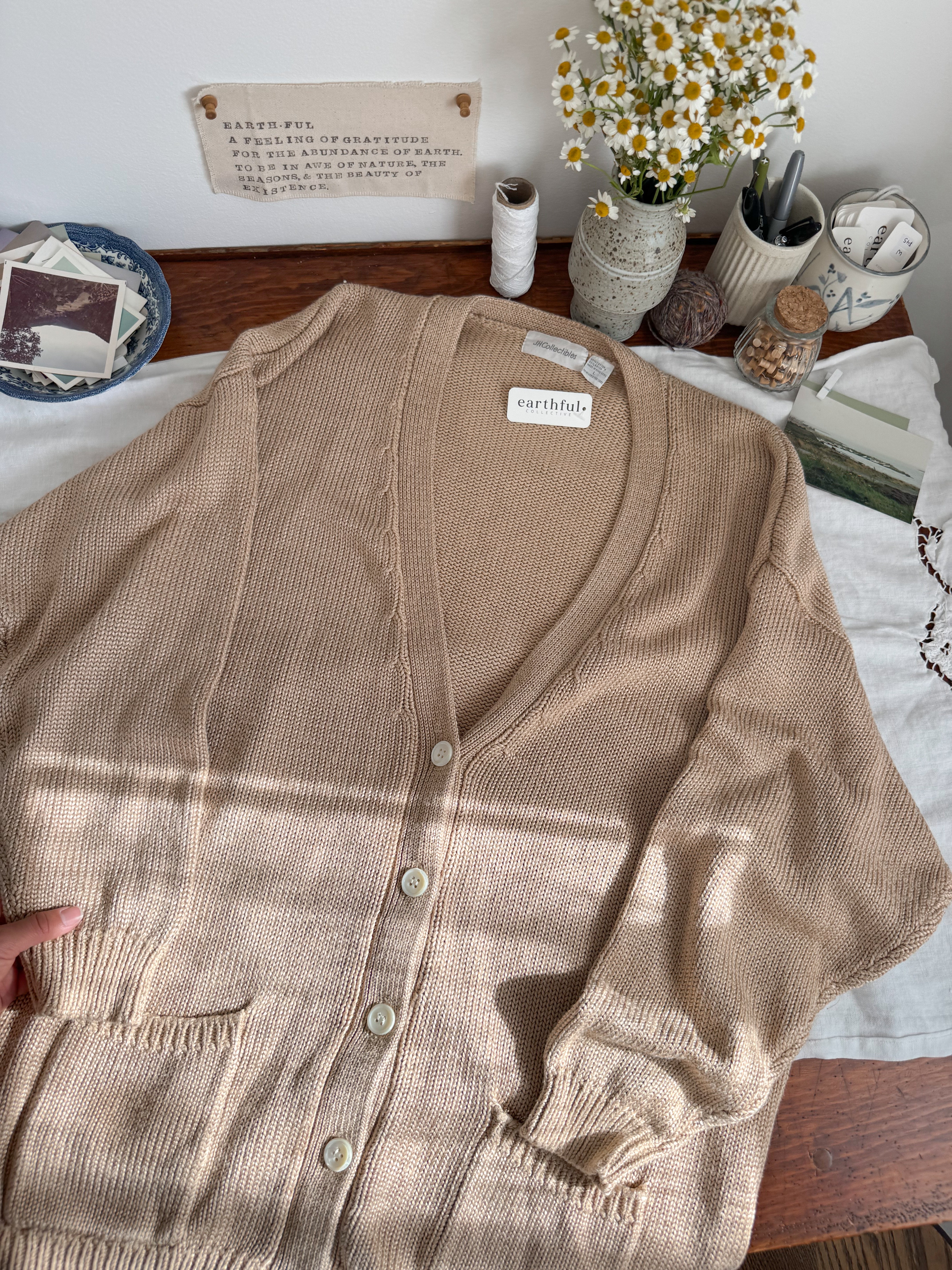 The Cafe Cardigan (L)