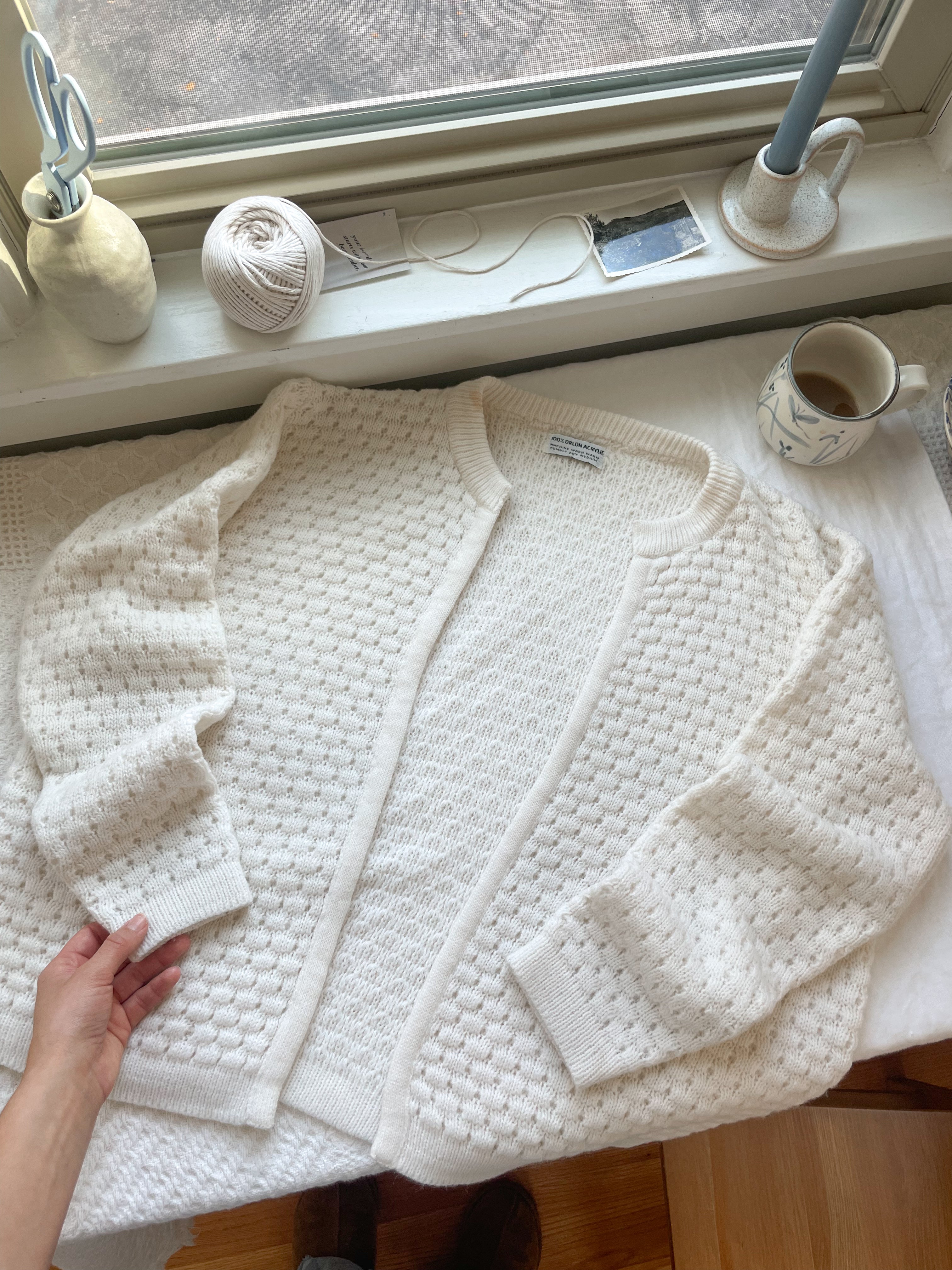 The Milky Cardigan (L)