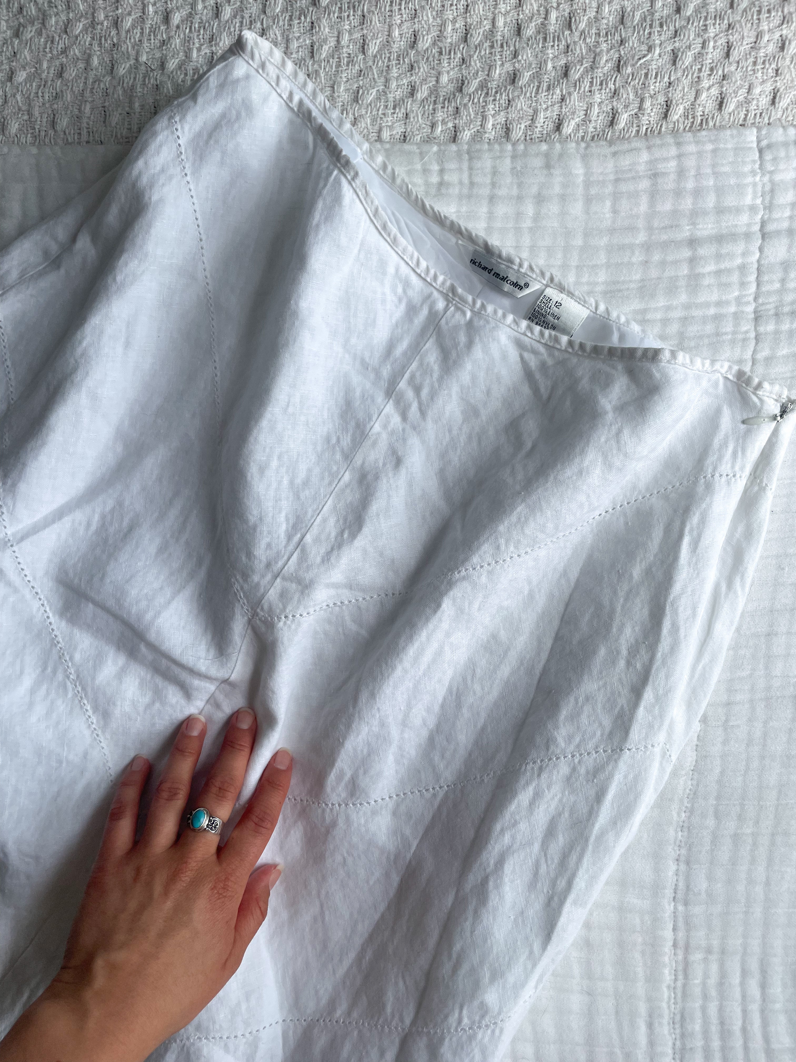 The Irish Linen White Skirt (30&quot;)