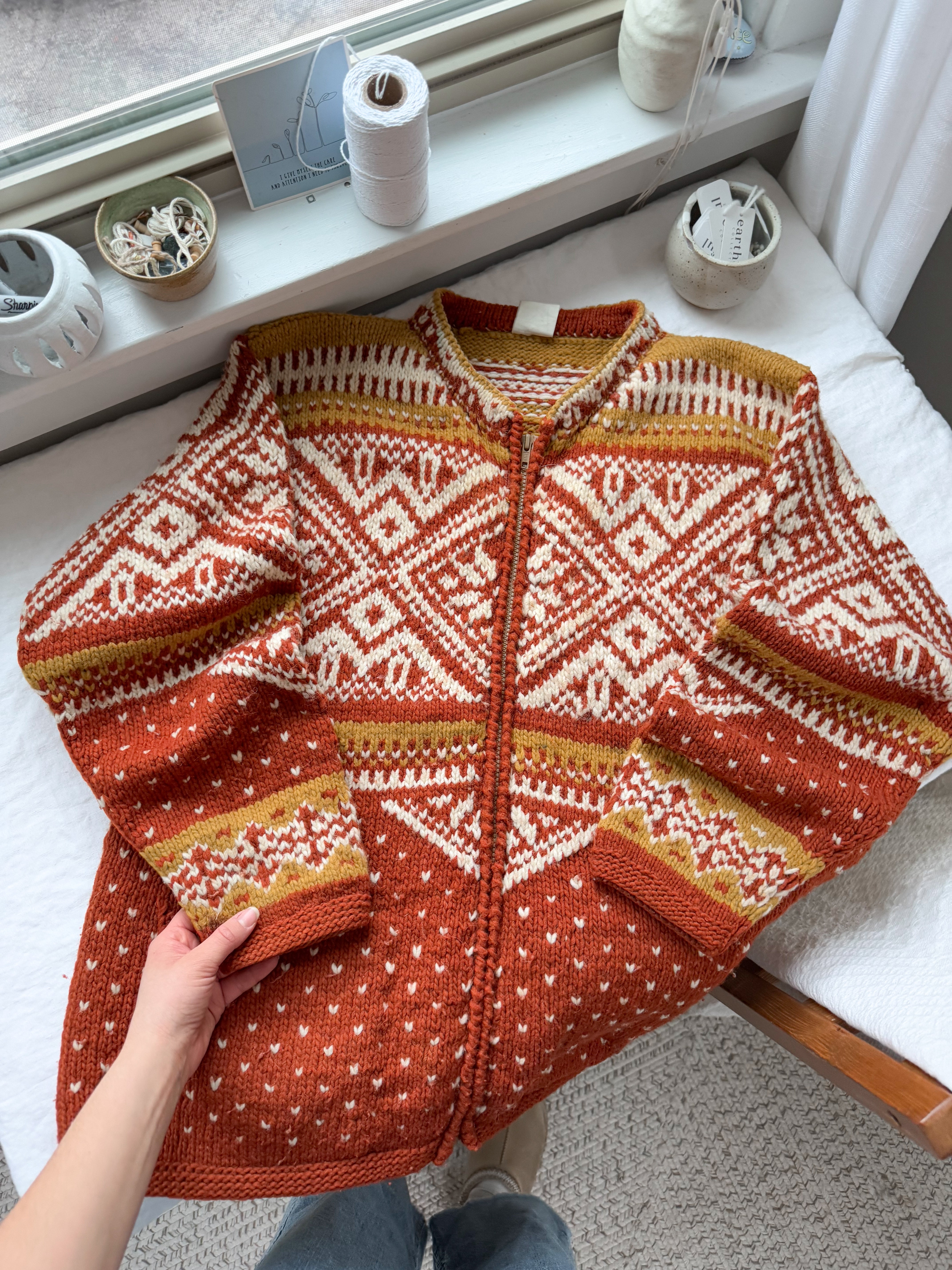 The Nordic Pumpkin Pie Cardigan (L)