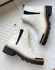 The White Chelsea Boots (6.5)