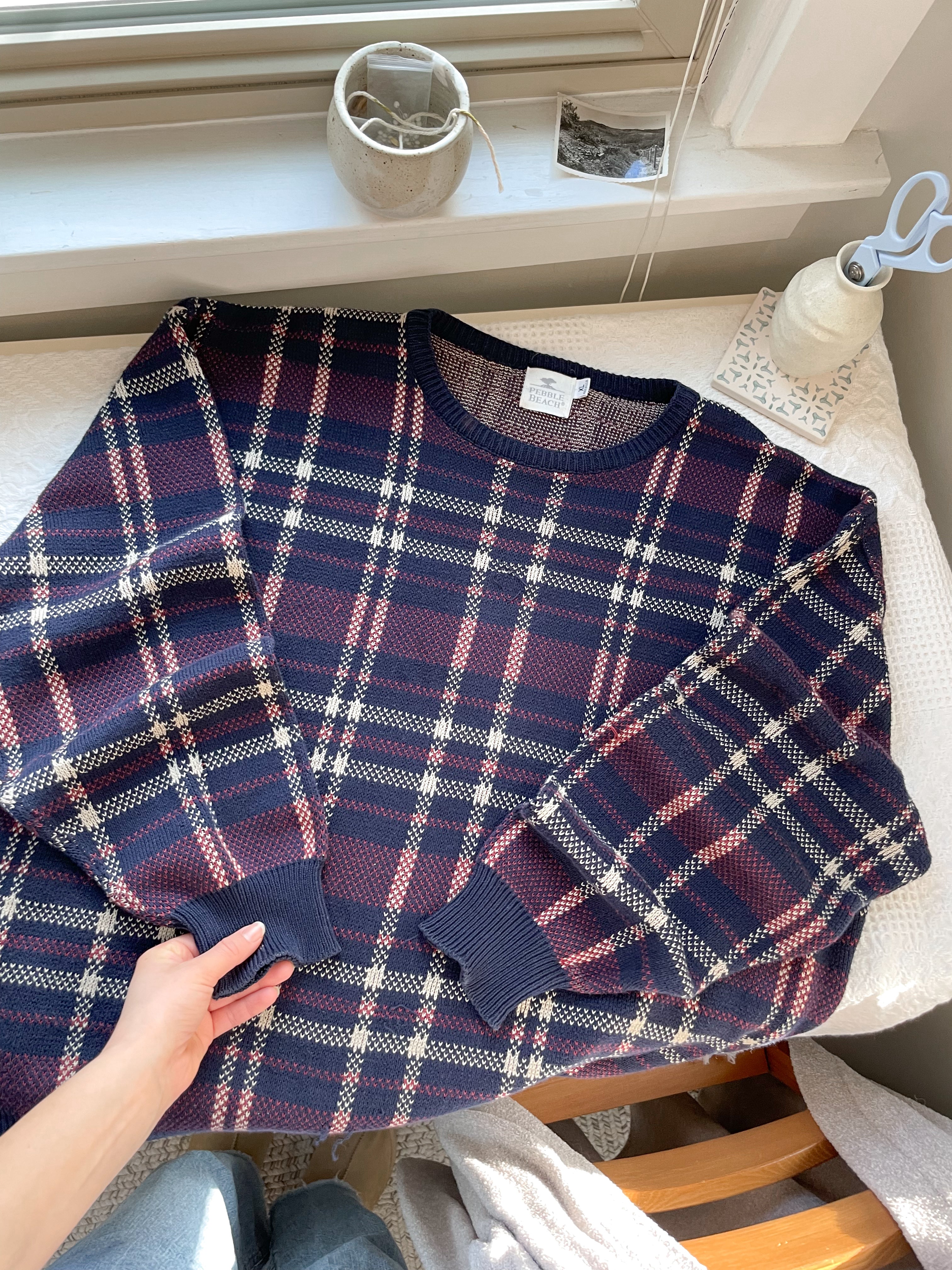 The Dark Plaid Sweater (XL)