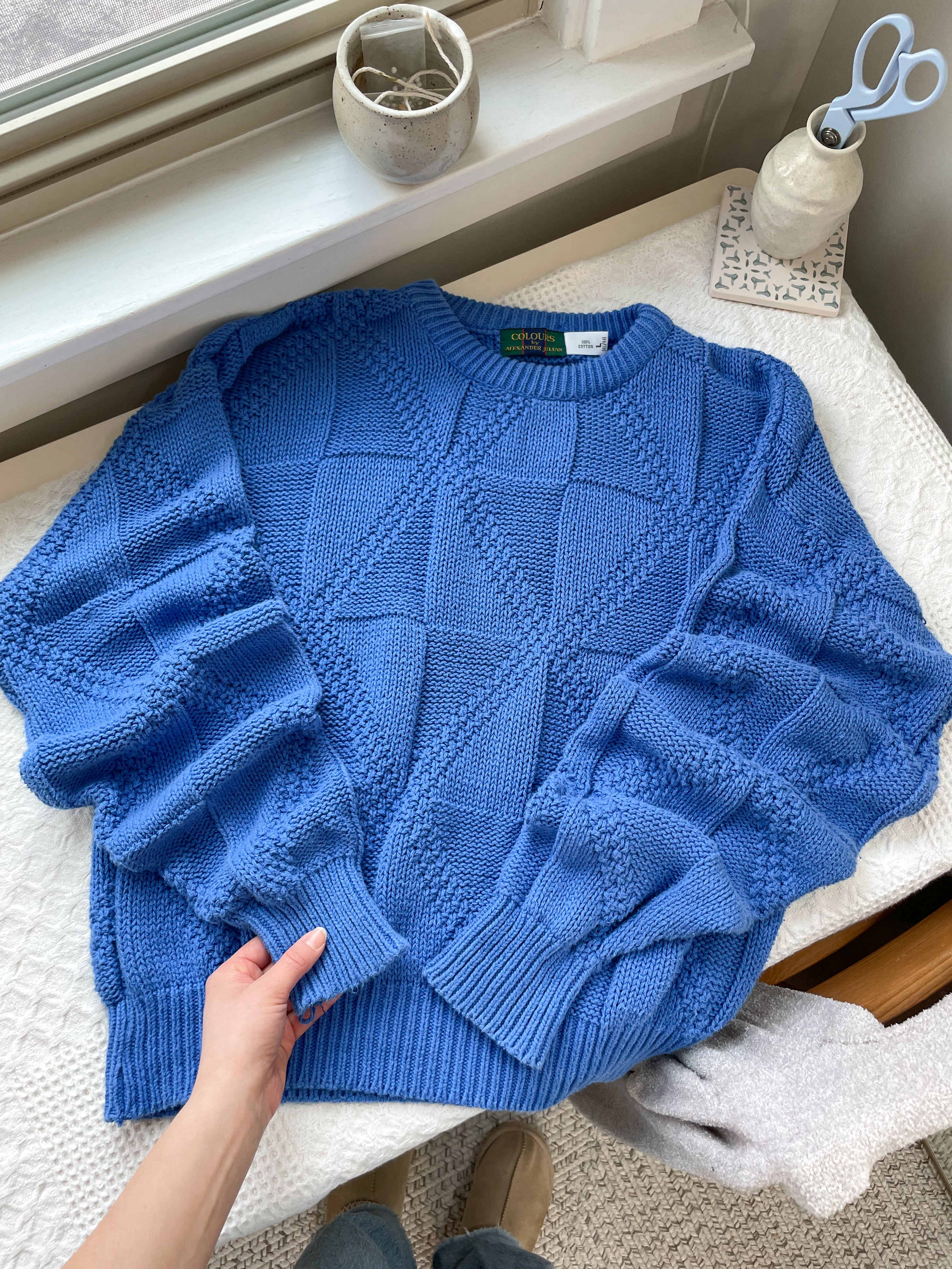 The Cornflower Blue Checker Sweater (L)