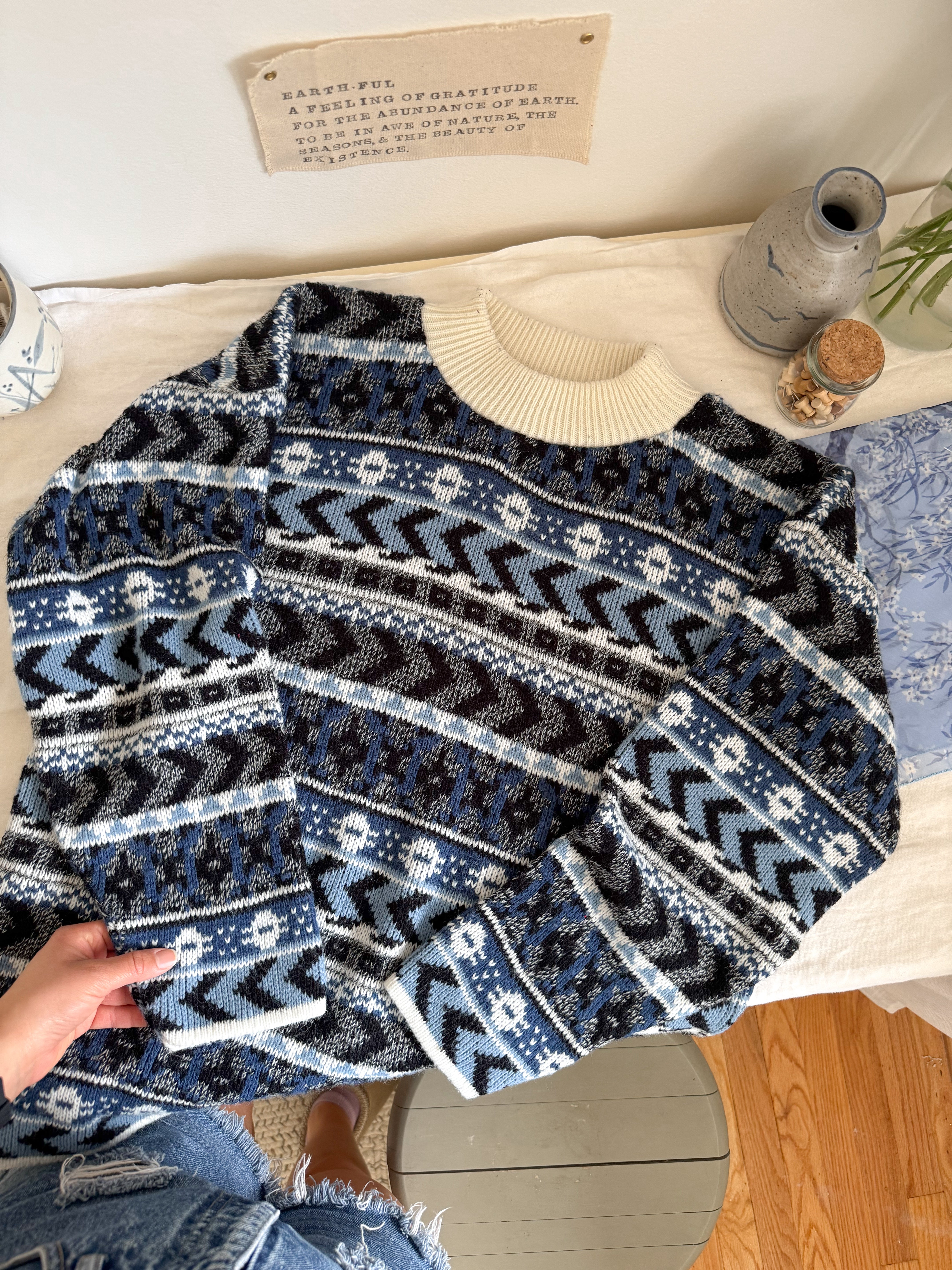 The Cool Cabin Sweater (M)