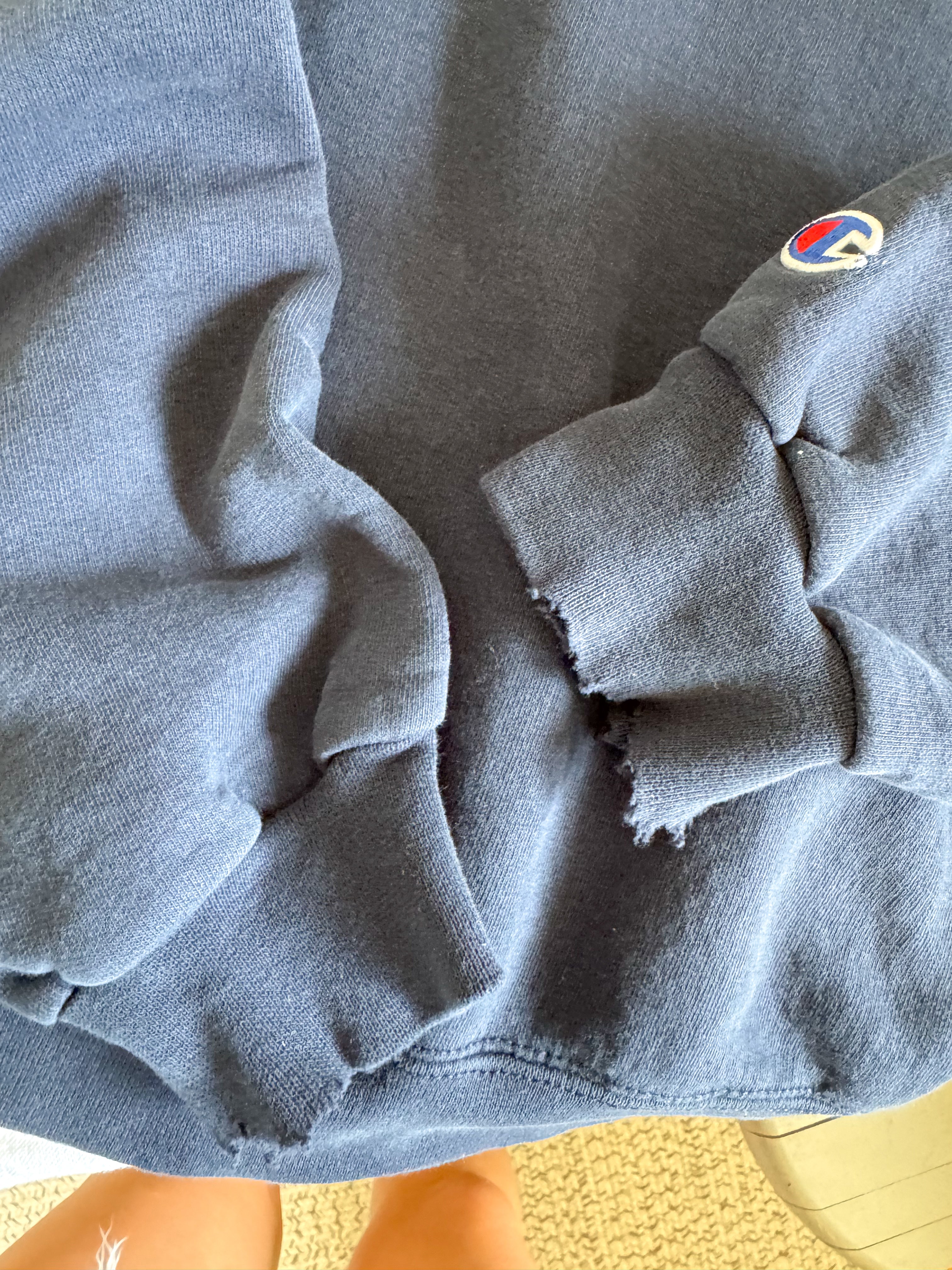 The Navy Champion Crewneck (M)