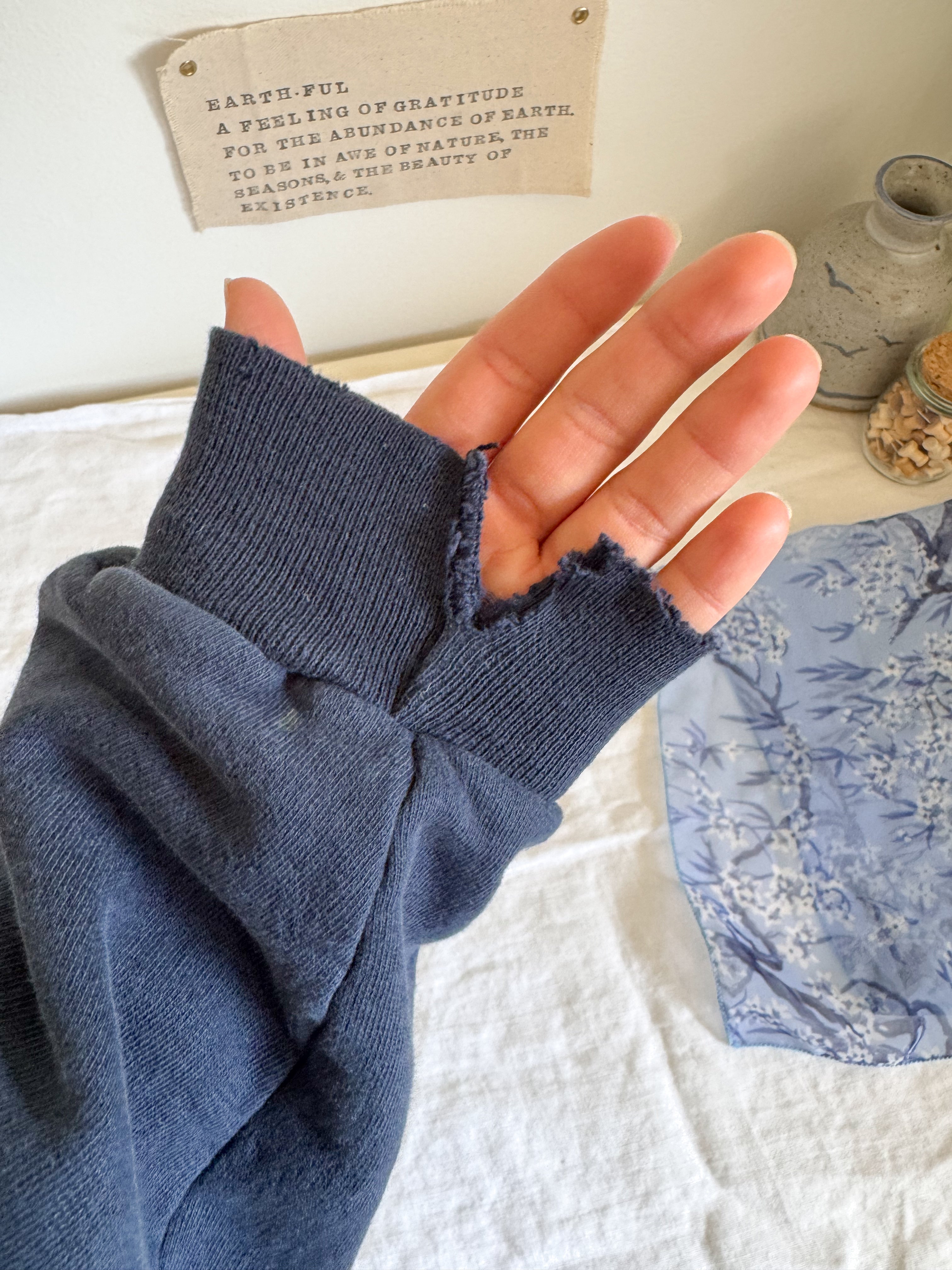 The Navy Champion Crewneck (M)