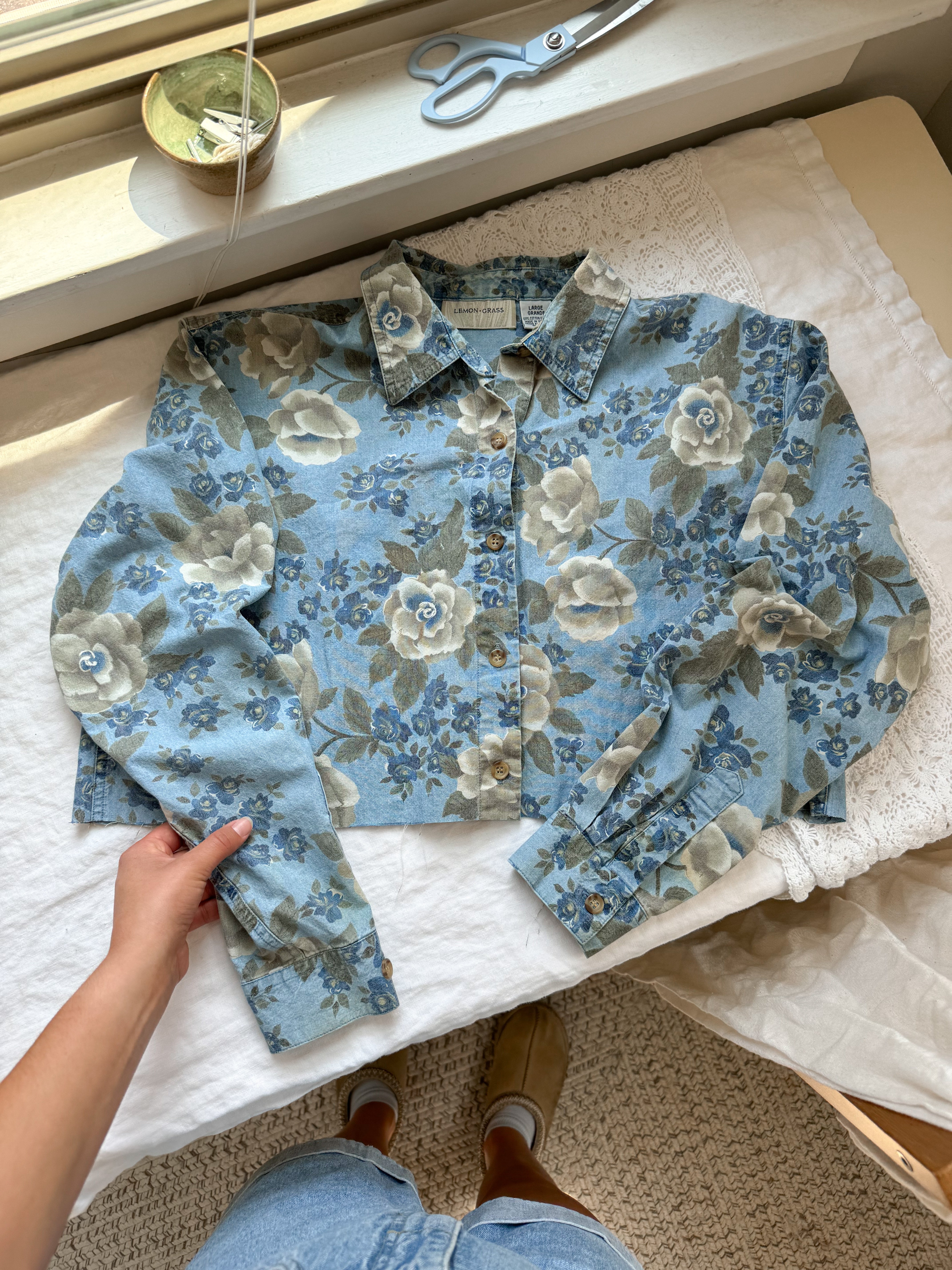 The Cropped Floral Button Up (L)