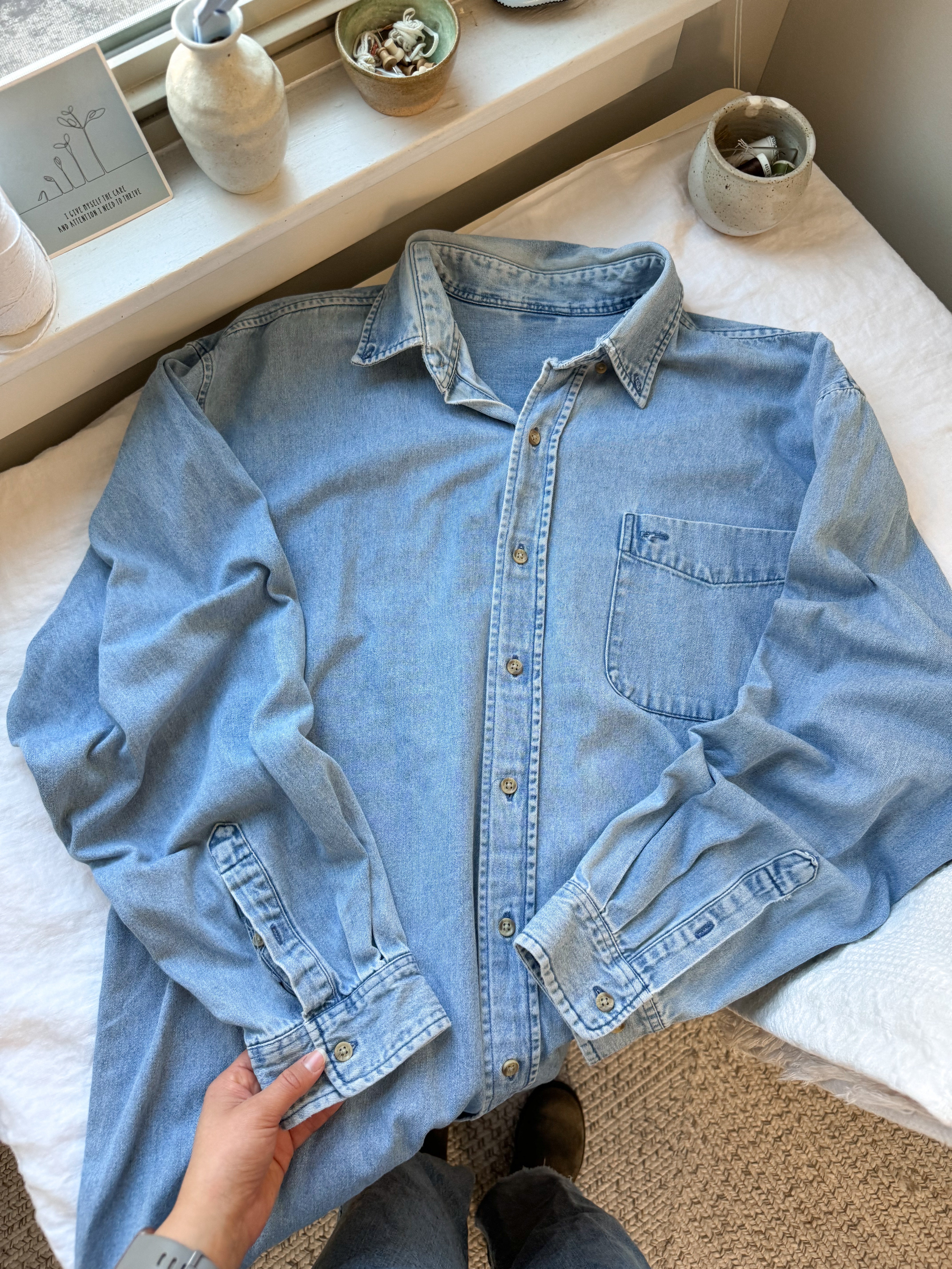 The Bluebell Chambray Shirt (XL)